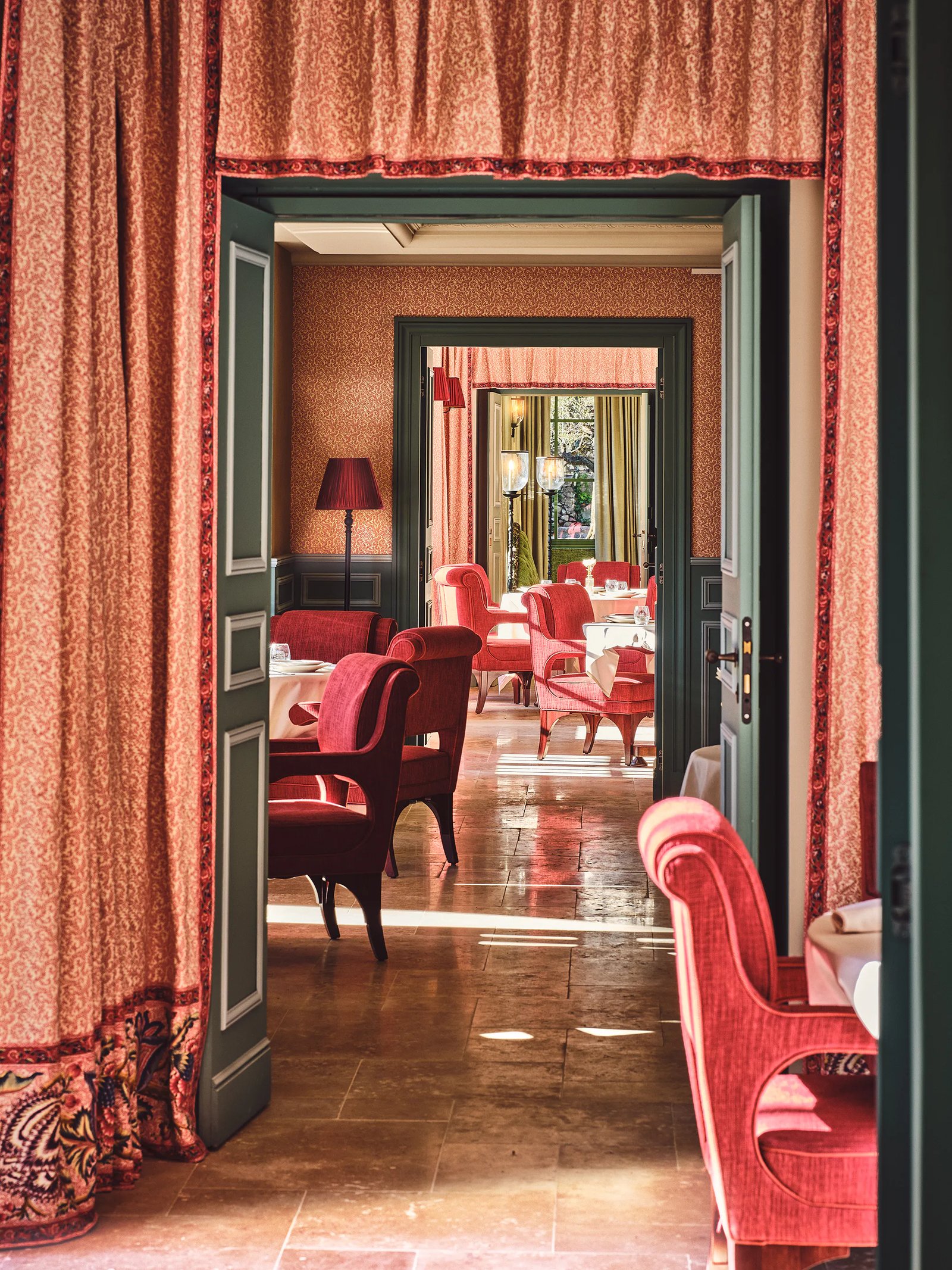 Hôtel Le Pigonnet 5 étoiles - Esprit de France, la table du pigonnet