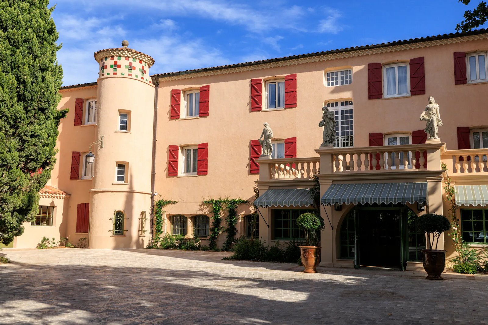 Hôtel Le Pigonnet 5 étoiles - Esprit de France, how it began