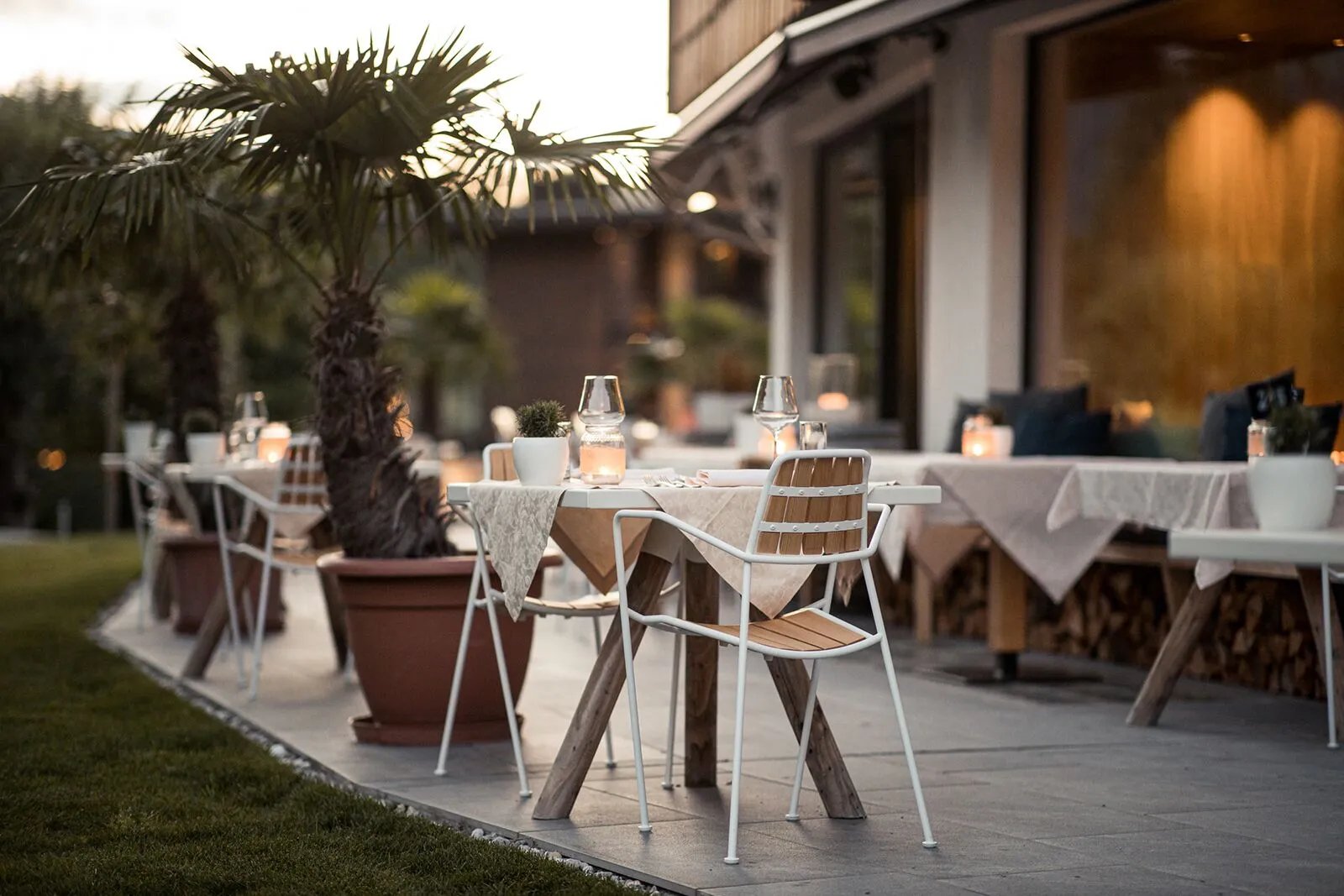 Hotel Petrus, at the table