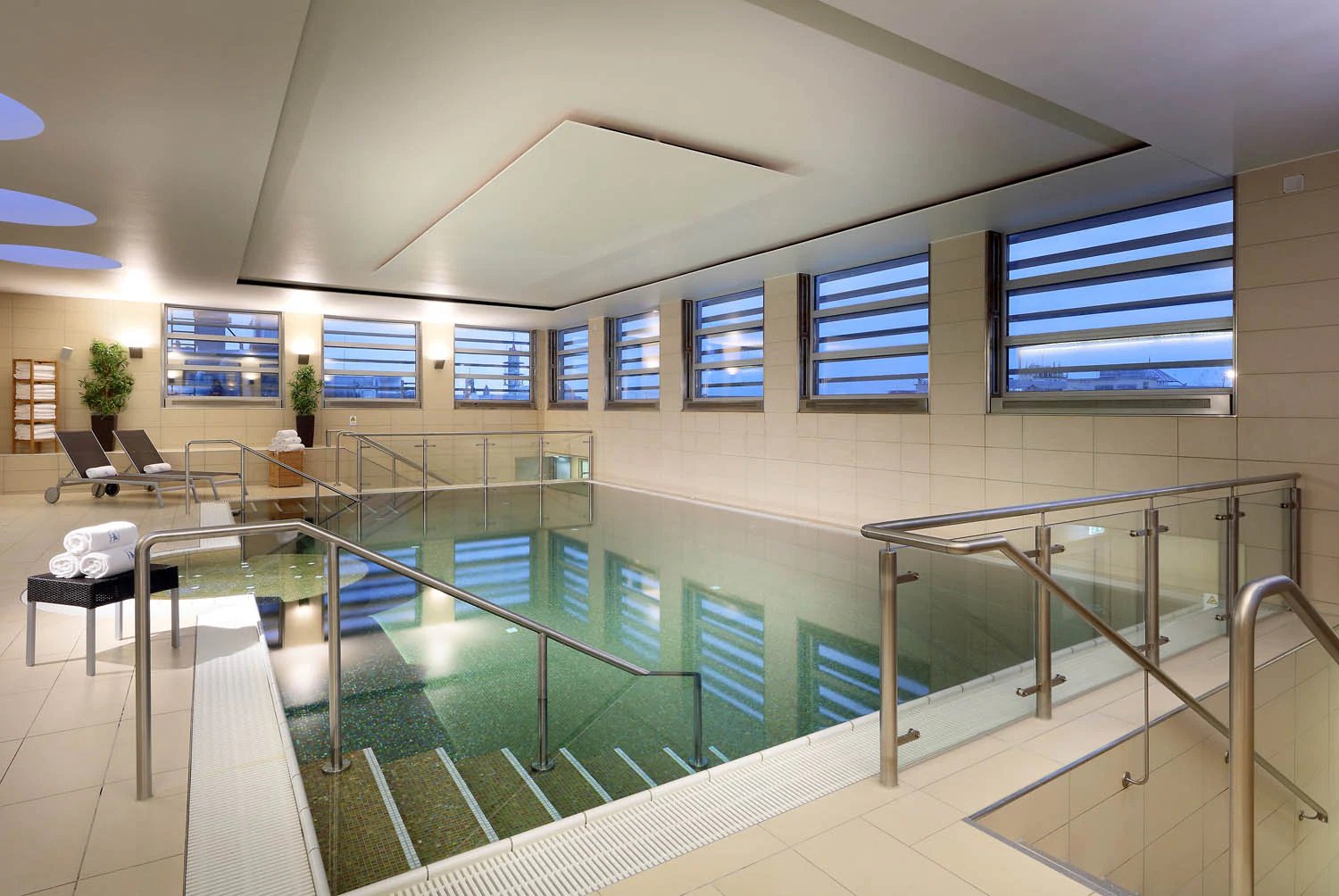 Eurostars Grand Central, the pool