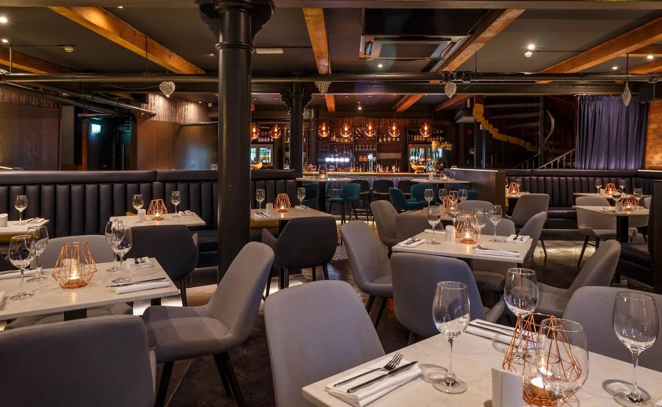 Velvet Hotel, Bar & Brasserie, village brasserie