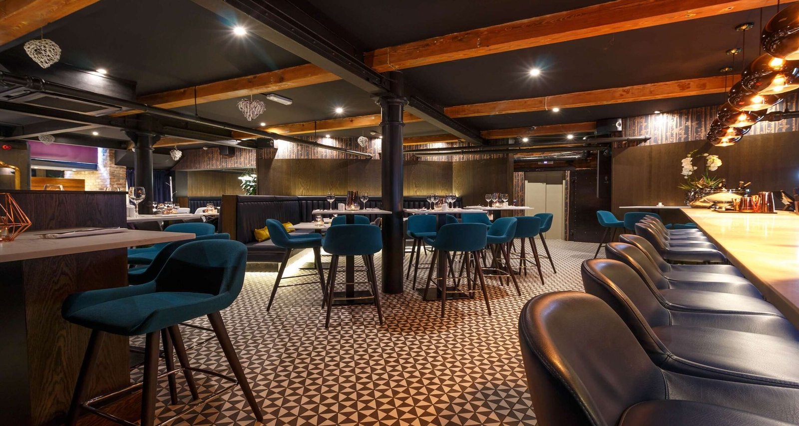 Velvet Hotel, Bar & Brasserie, village brasserie