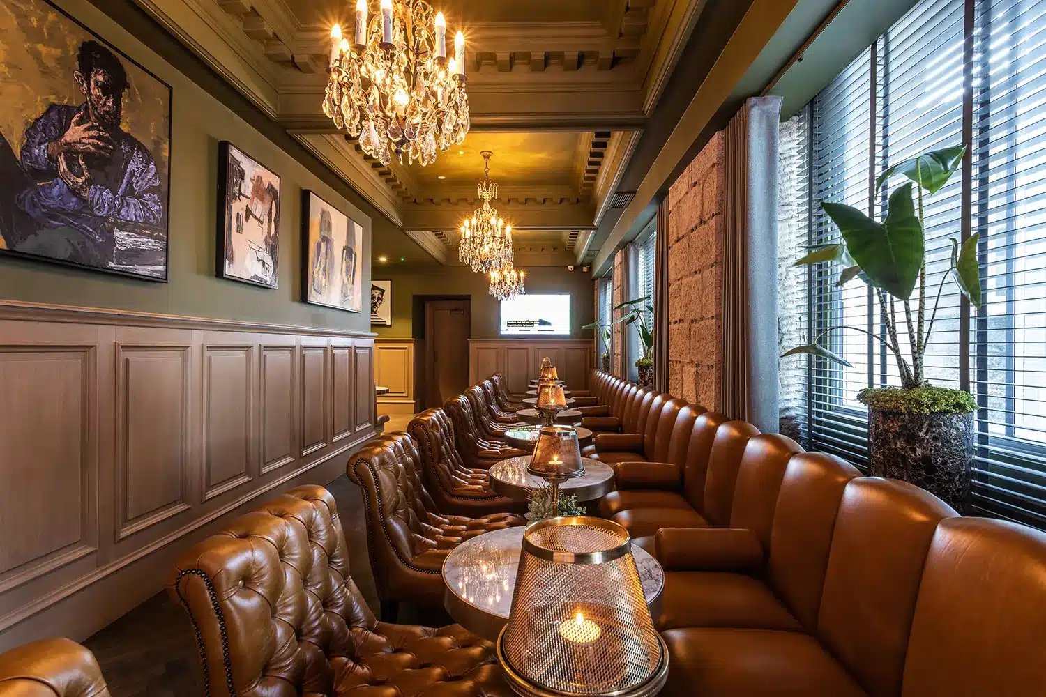 The Scotsman Hotel, the hide bar