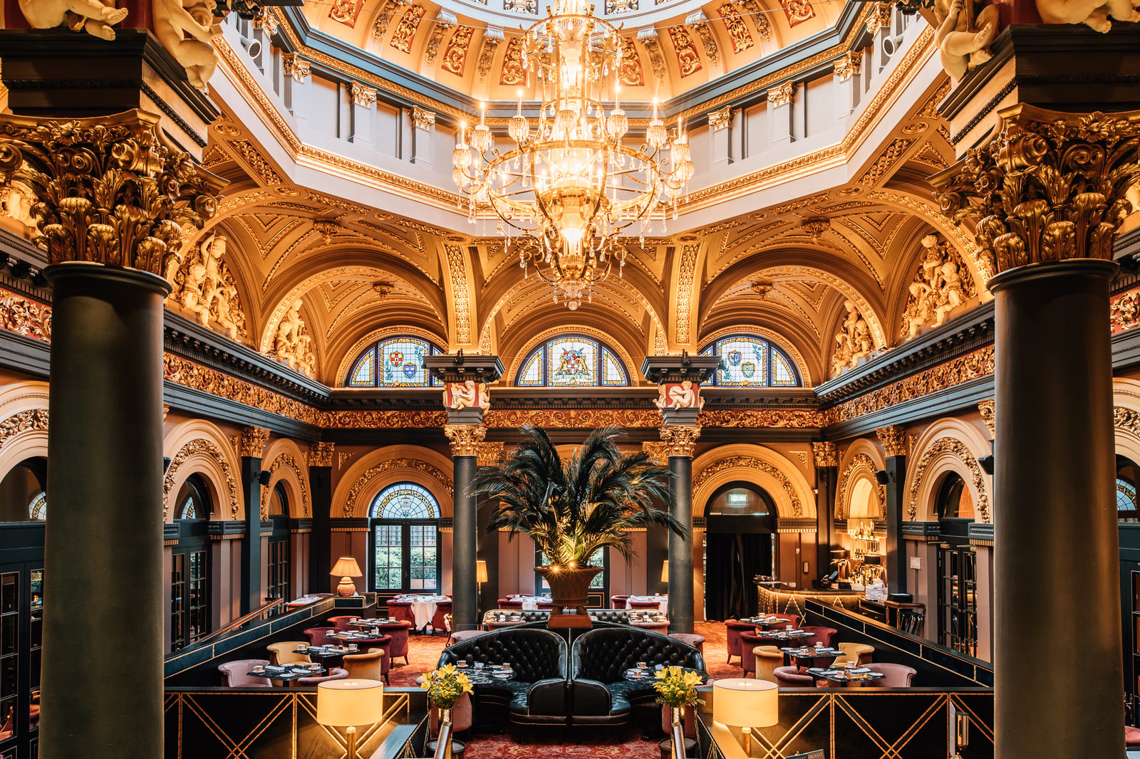 The Merchant Hotel, at the table