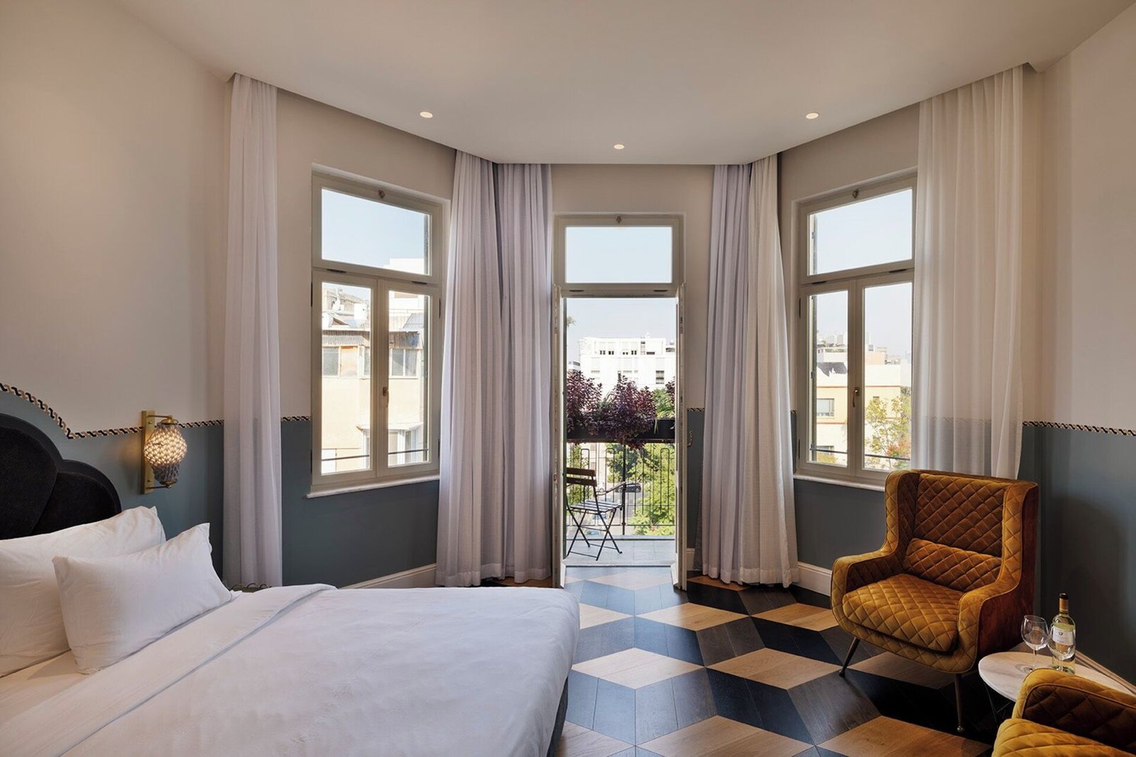 Sam & Blondi Hotel