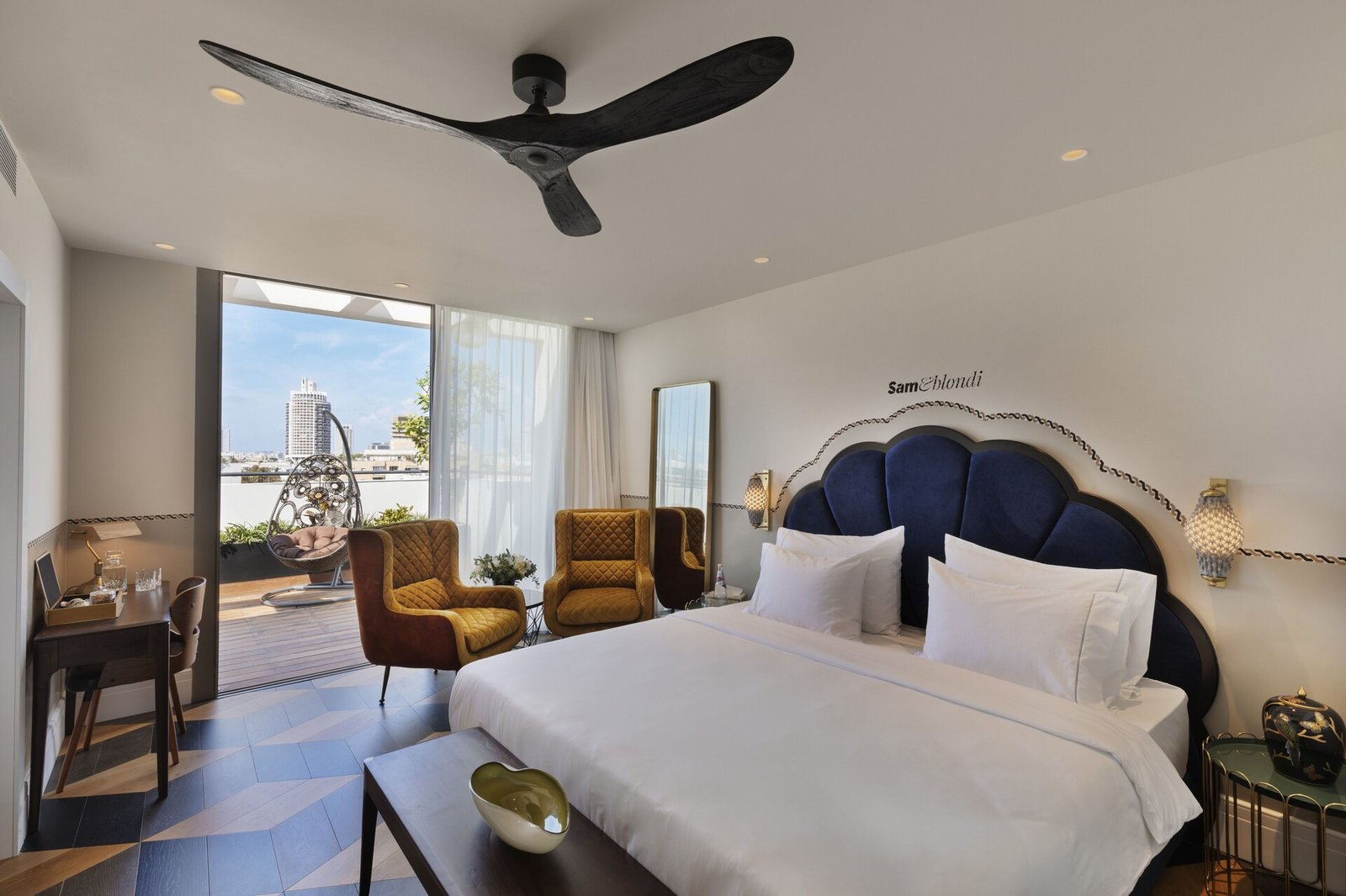 Sam & Blondi Hotel