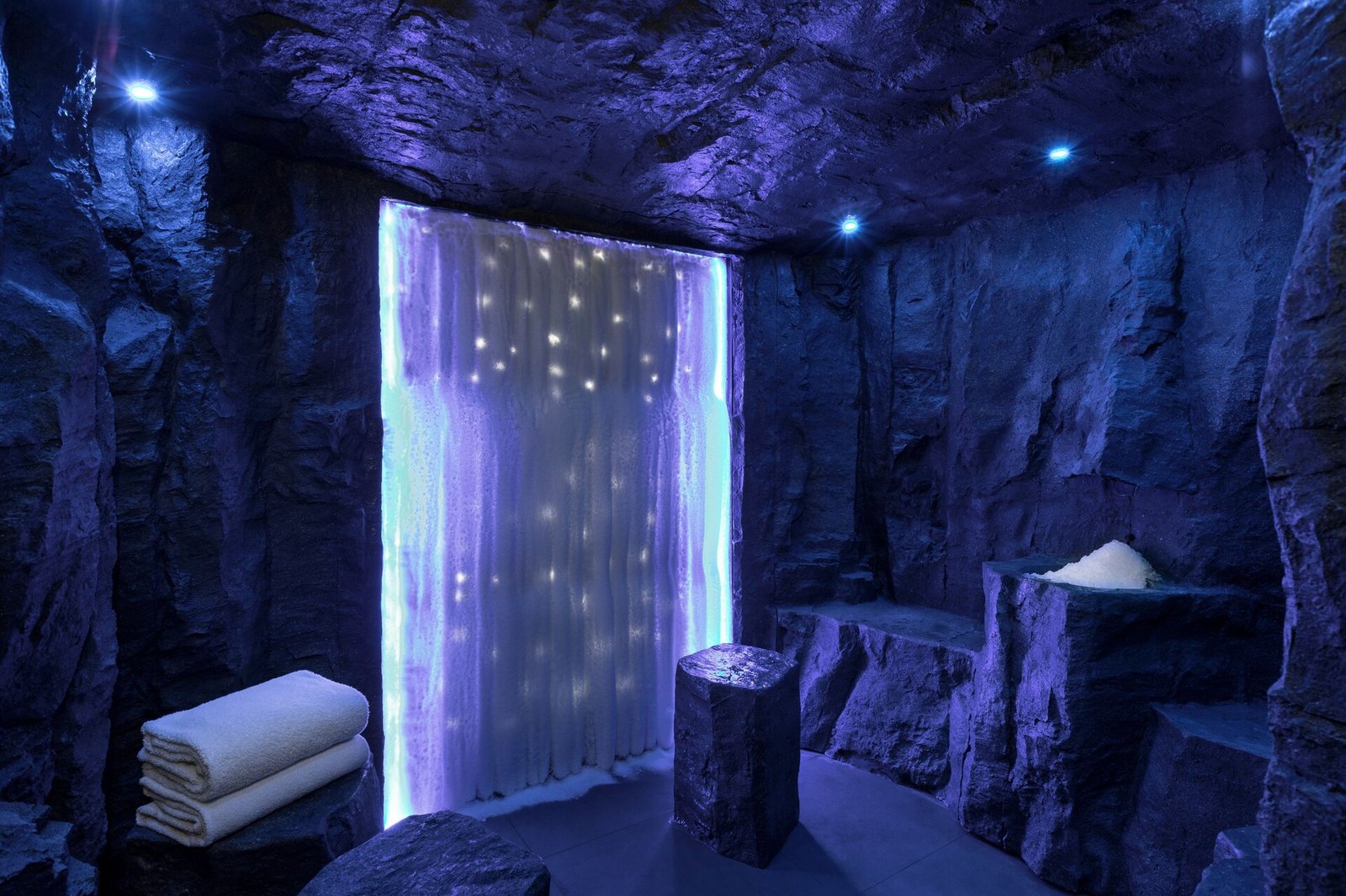 Heliopic Hotel & Spa, the thermal grotto