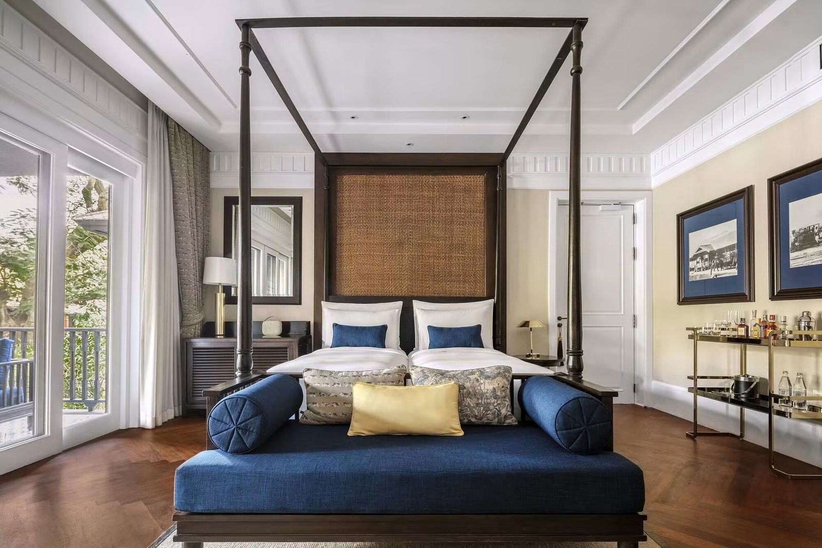 137 Pillars House Chiang Mai — vibe
