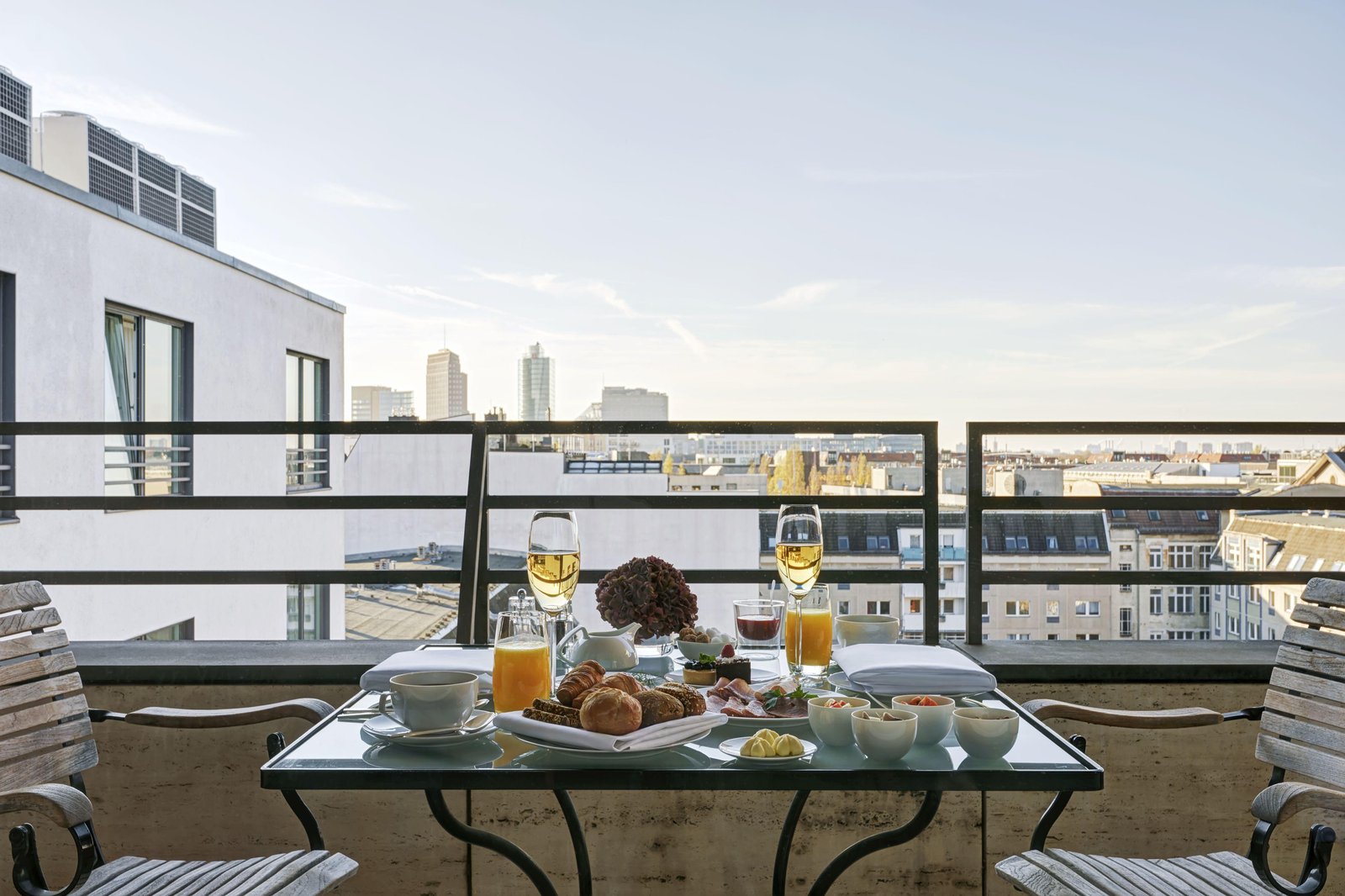 The Mandala Suites, rooftop breakfast lounge