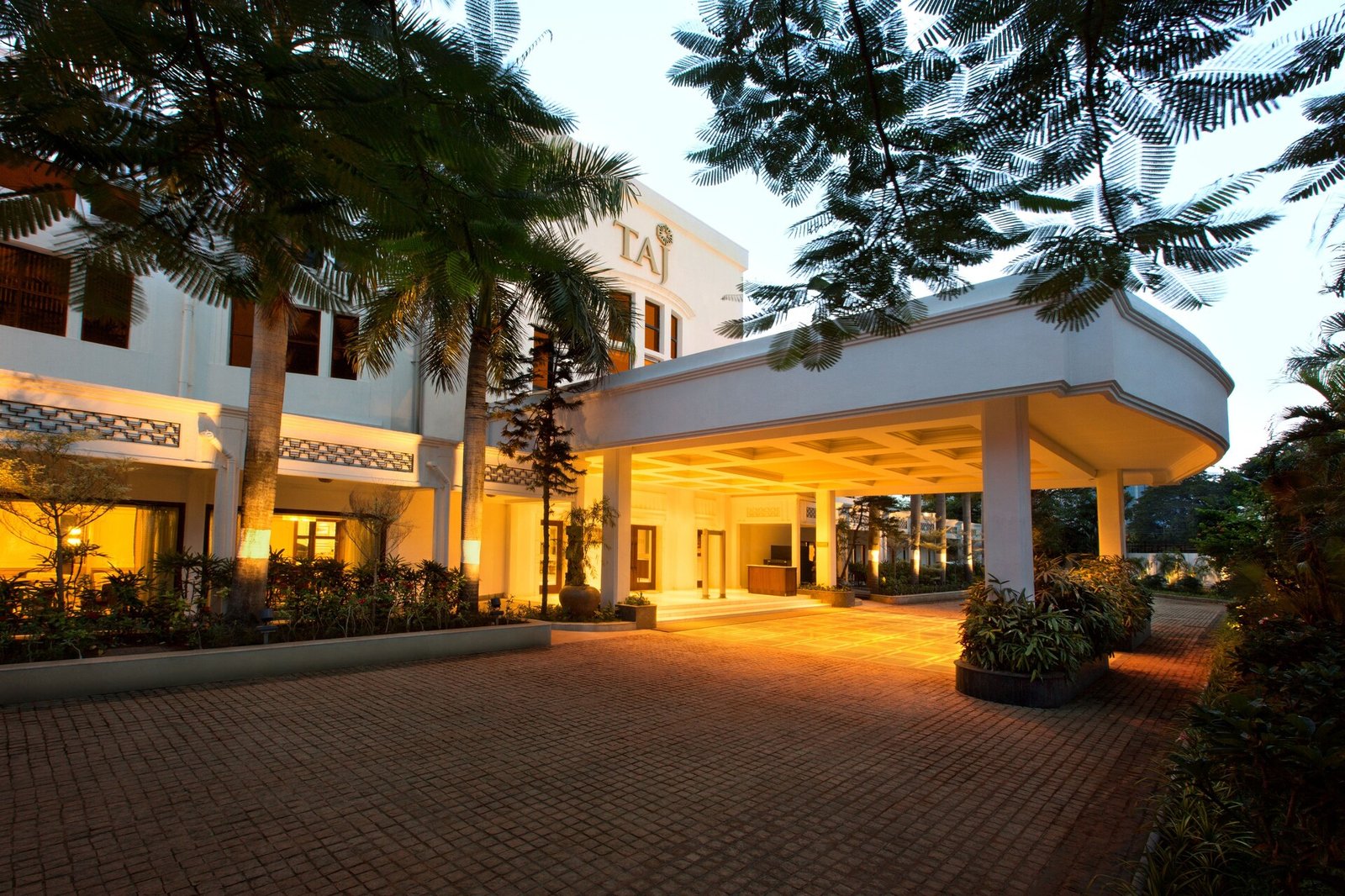 Taj Connemara, Chennai, how it began