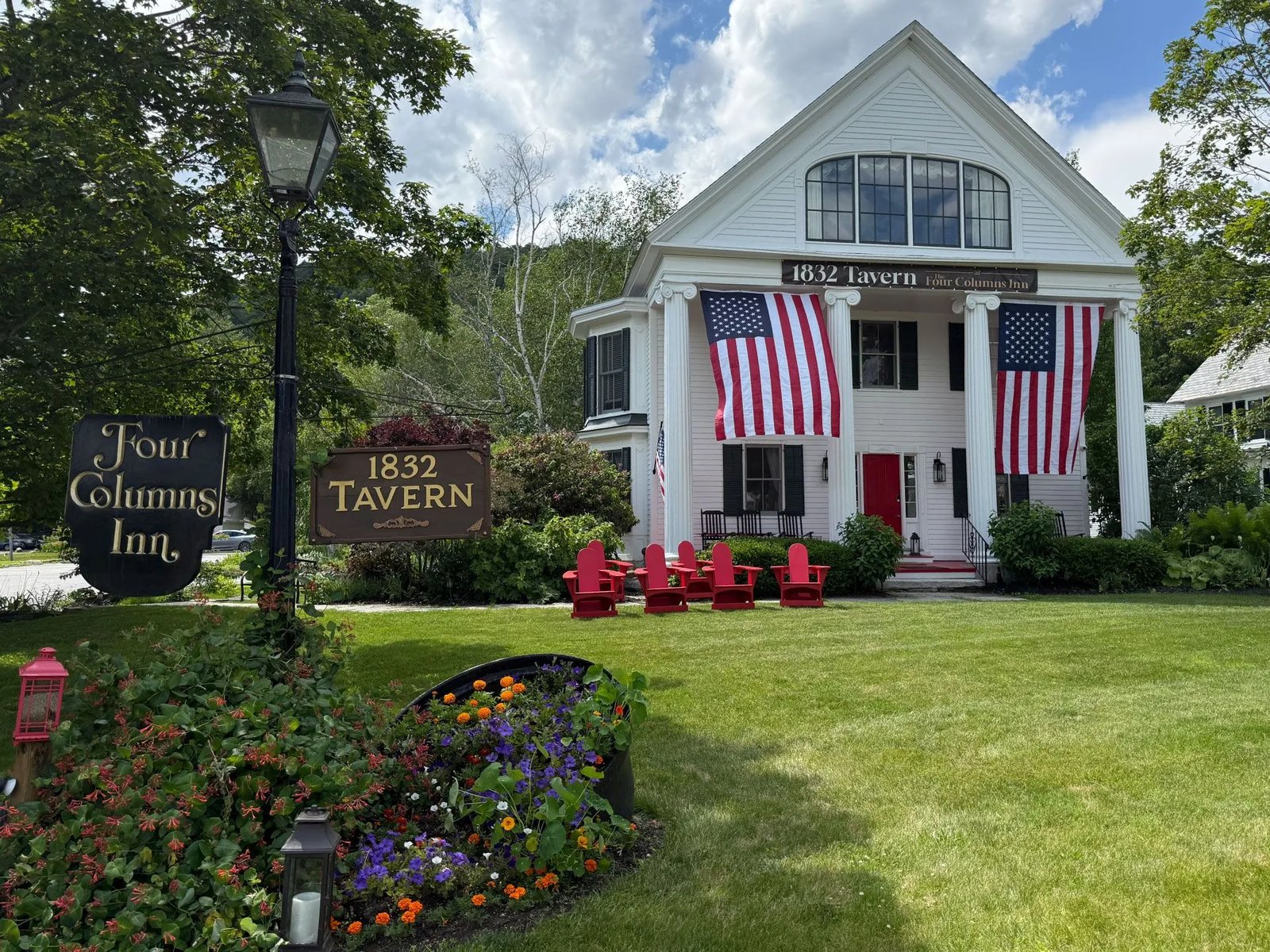 Four Columns Inn & 1832 Tavern