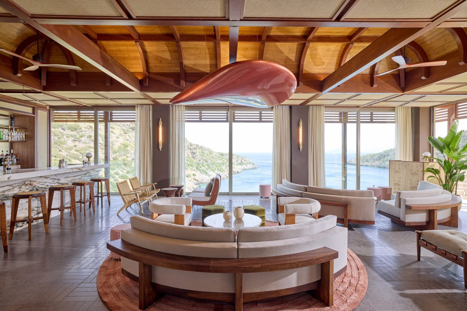 Daios Cove, crystal box