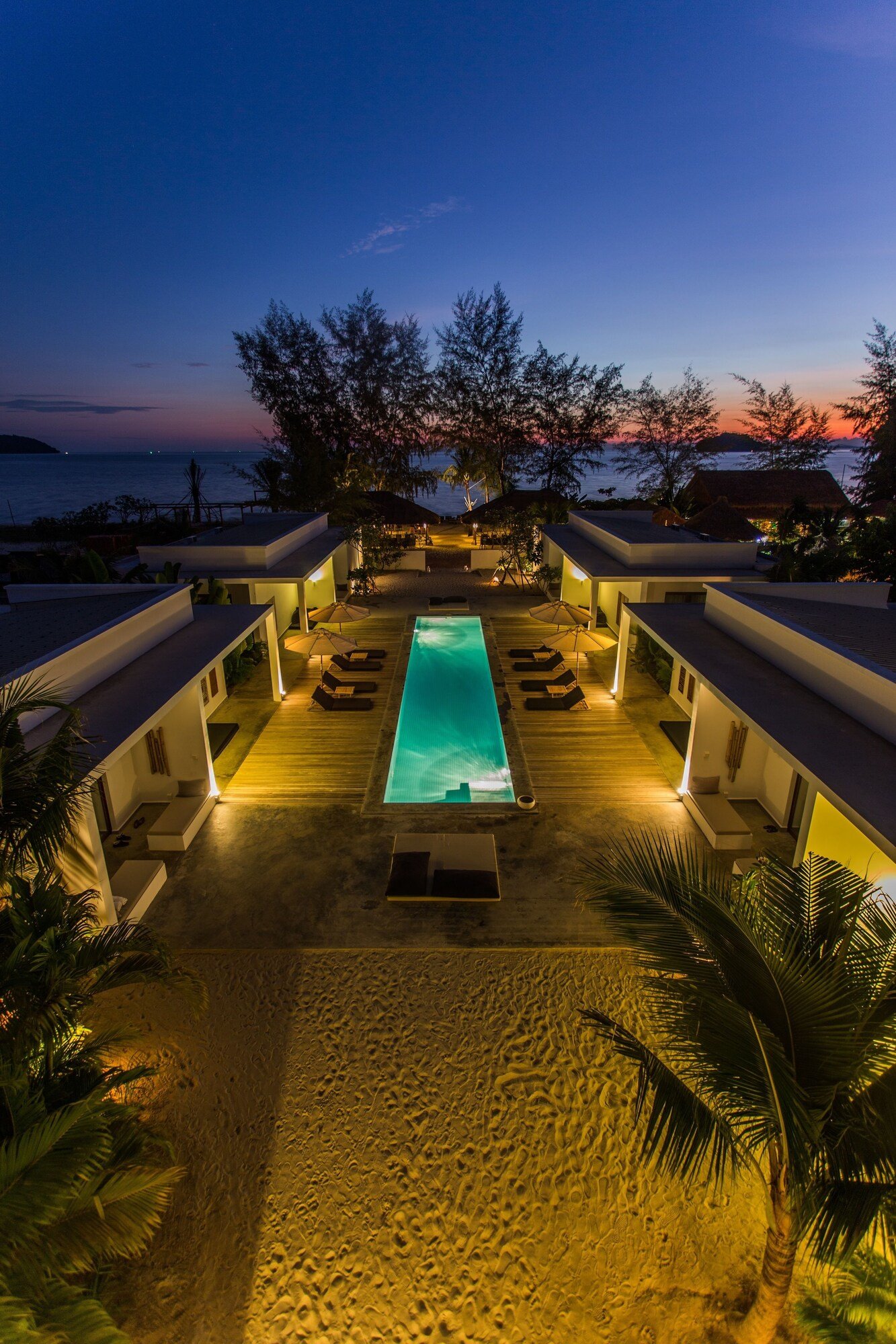 Tamu Hotel, the pool