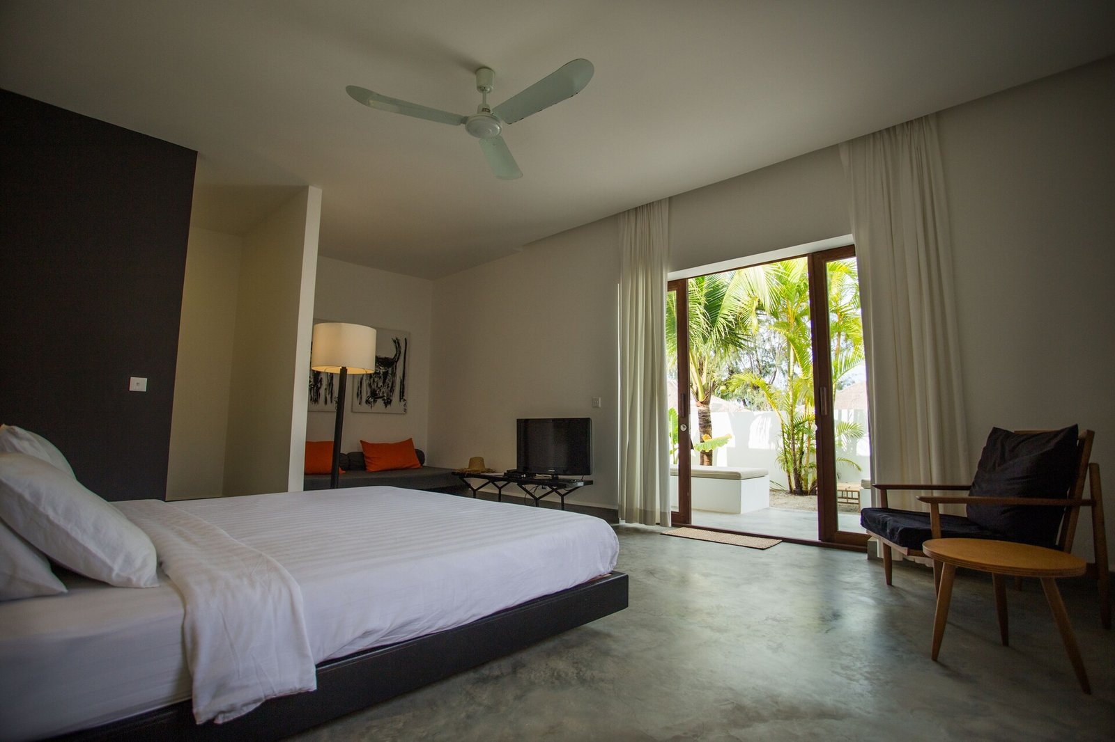 Tamu Hotel, rooms