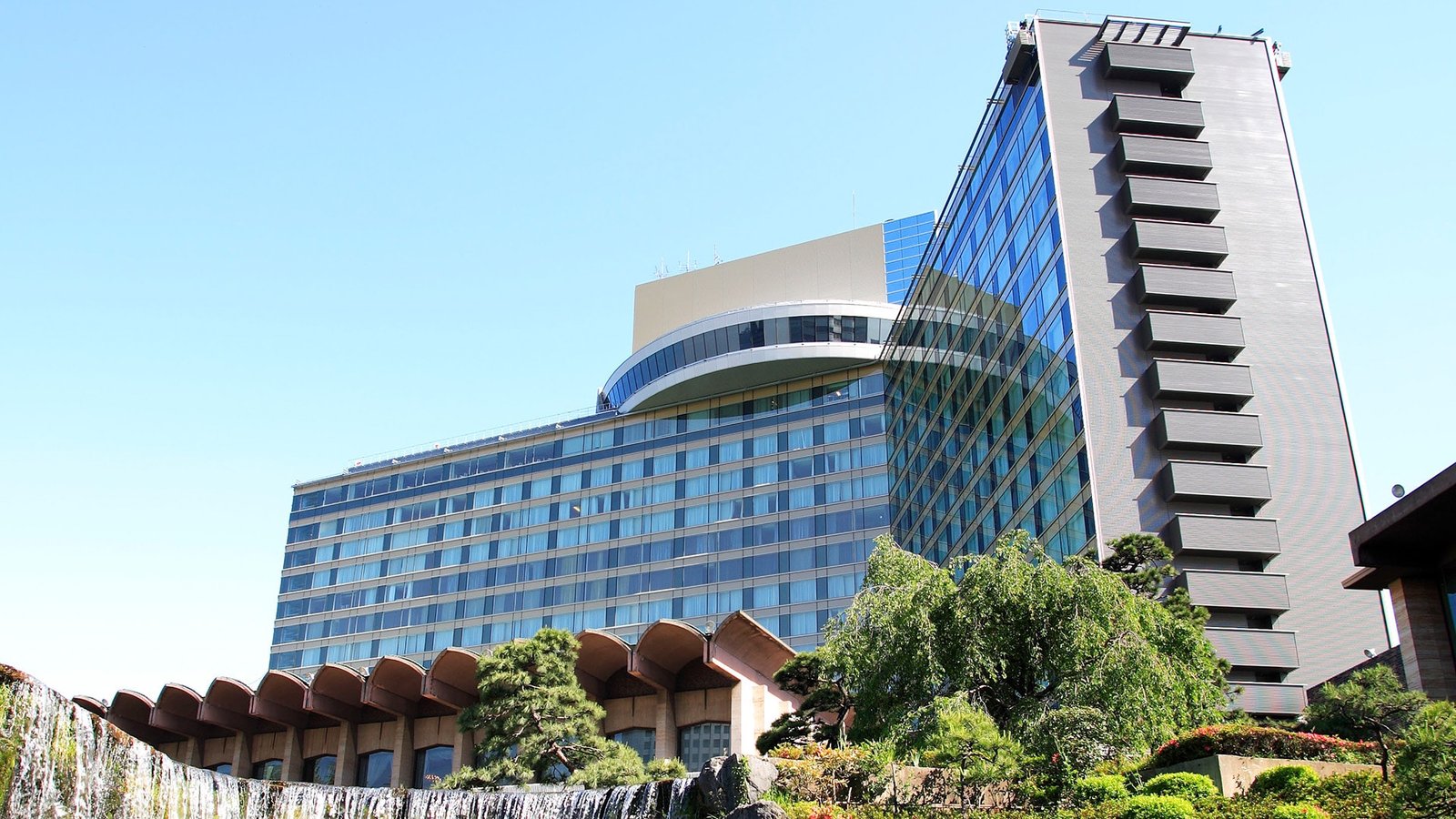 Hotel New Otani Tokyo — backstory