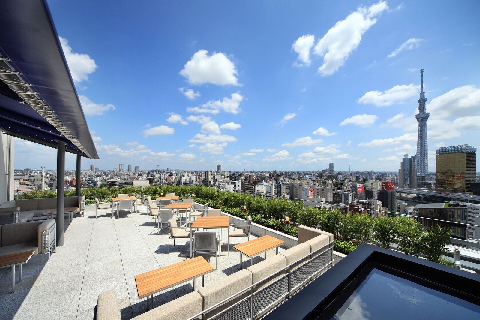 THE GATE HOTEL Kaminarimon — vibe