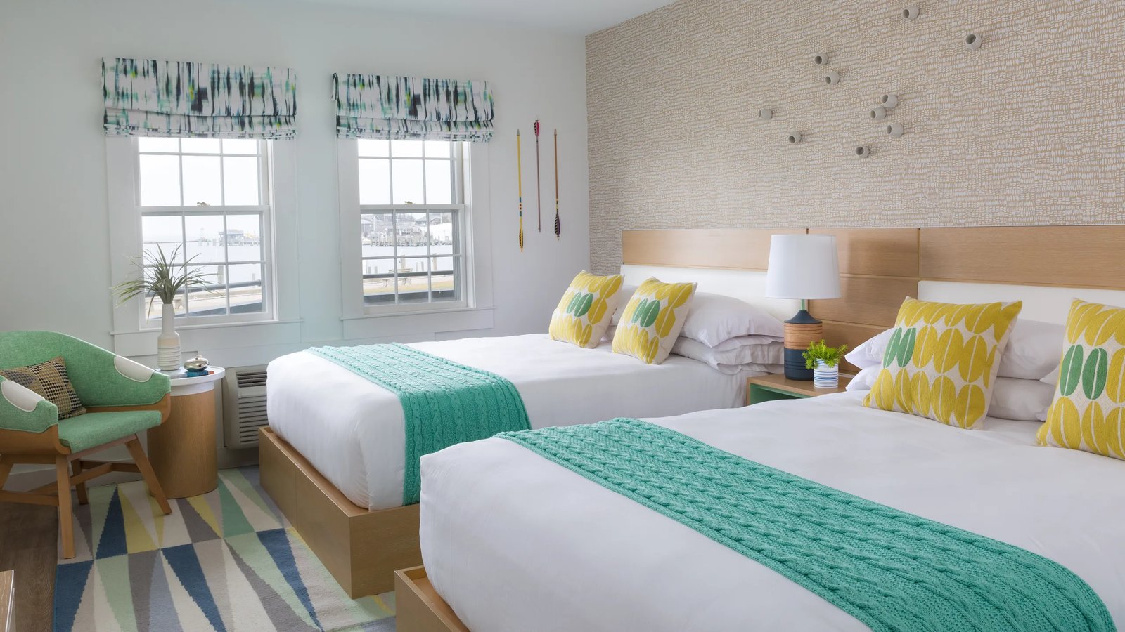 Summercamp, rooms