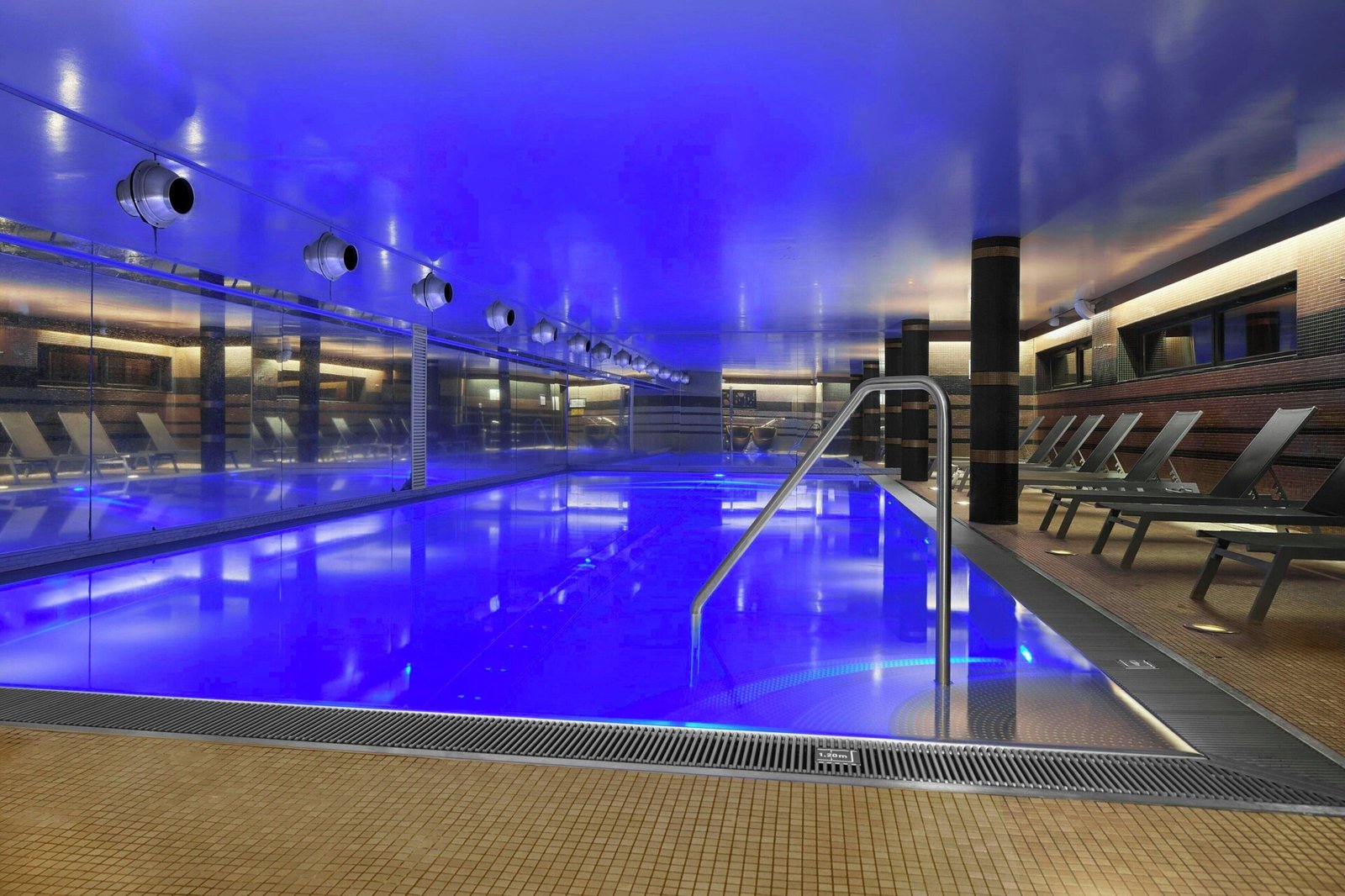 L'Hermitage Gantois, Autograph Collection, the pool