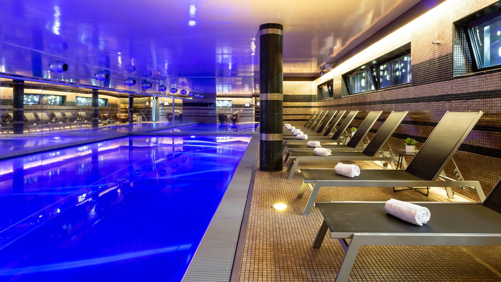 L'Hermitage Gantois, Autograph Collection, the pool