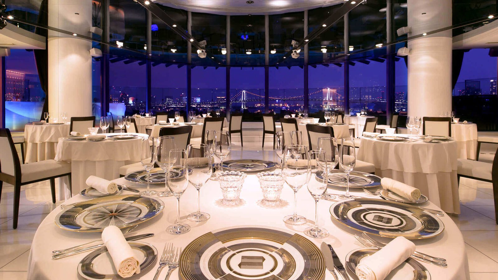 InterContinental Tokyo Bay, at the table