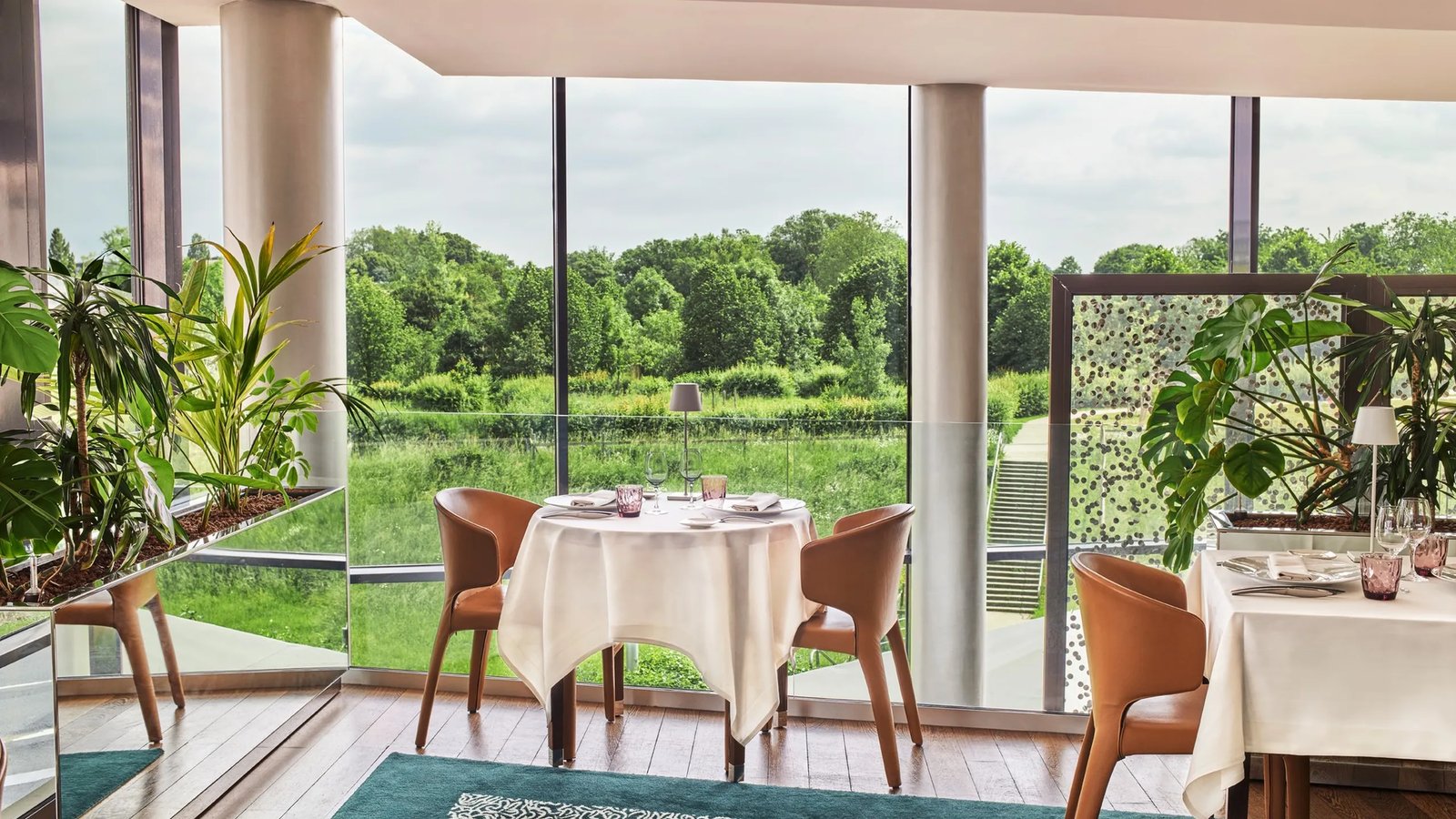 Resort Barrière Lille, at the table