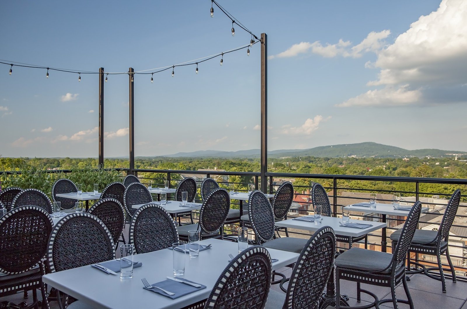 Graduate by Hilton Charlottesville, trophy room