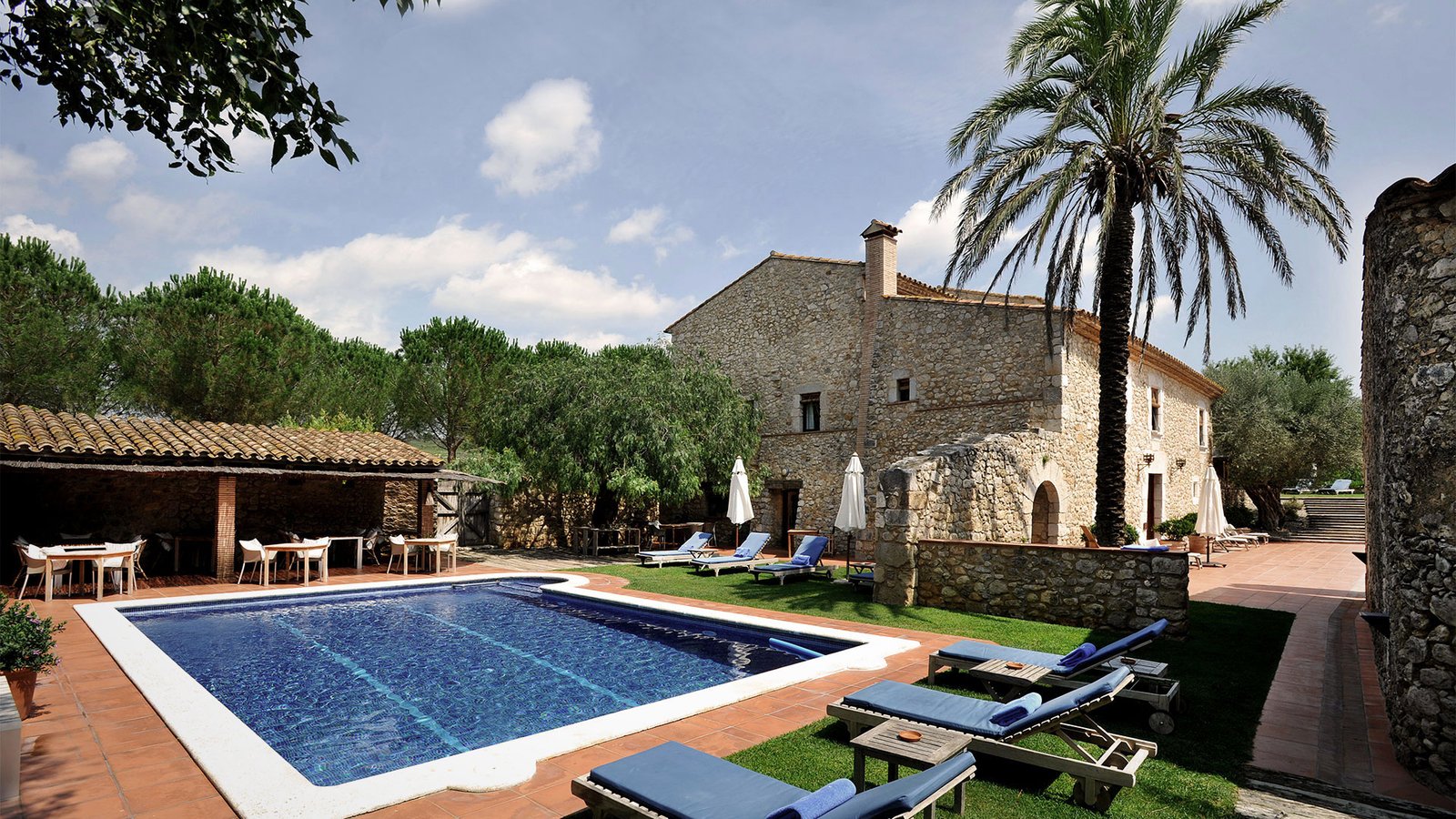 Mas Falgarona, the pool