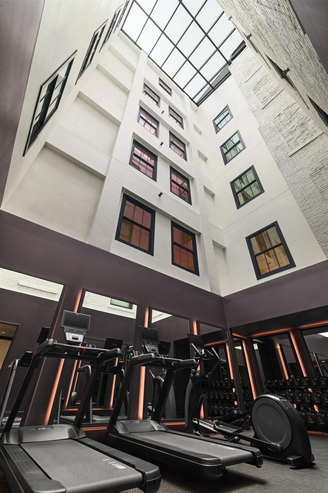 Hotel Savoy Kansas City, Tapestry Collection by Hilton, the gym