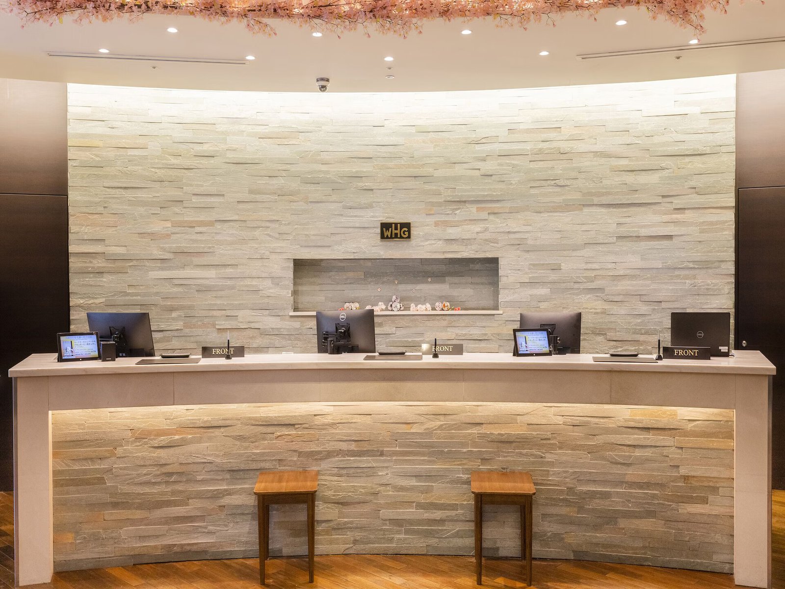 Hotel Gracery Ginza — vibe