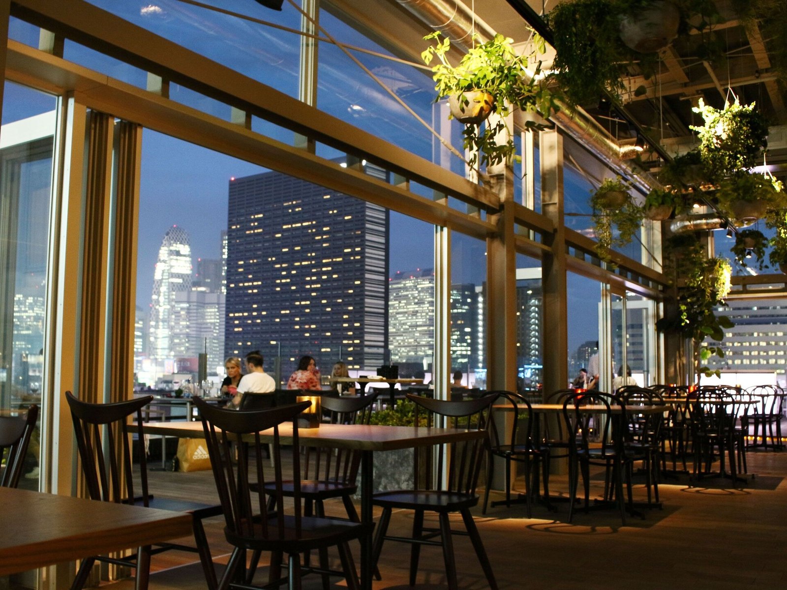 Granbell Shinjuku Hotel, roof top bar & terrace g