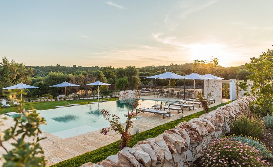 Borgo Canonica, the pool
