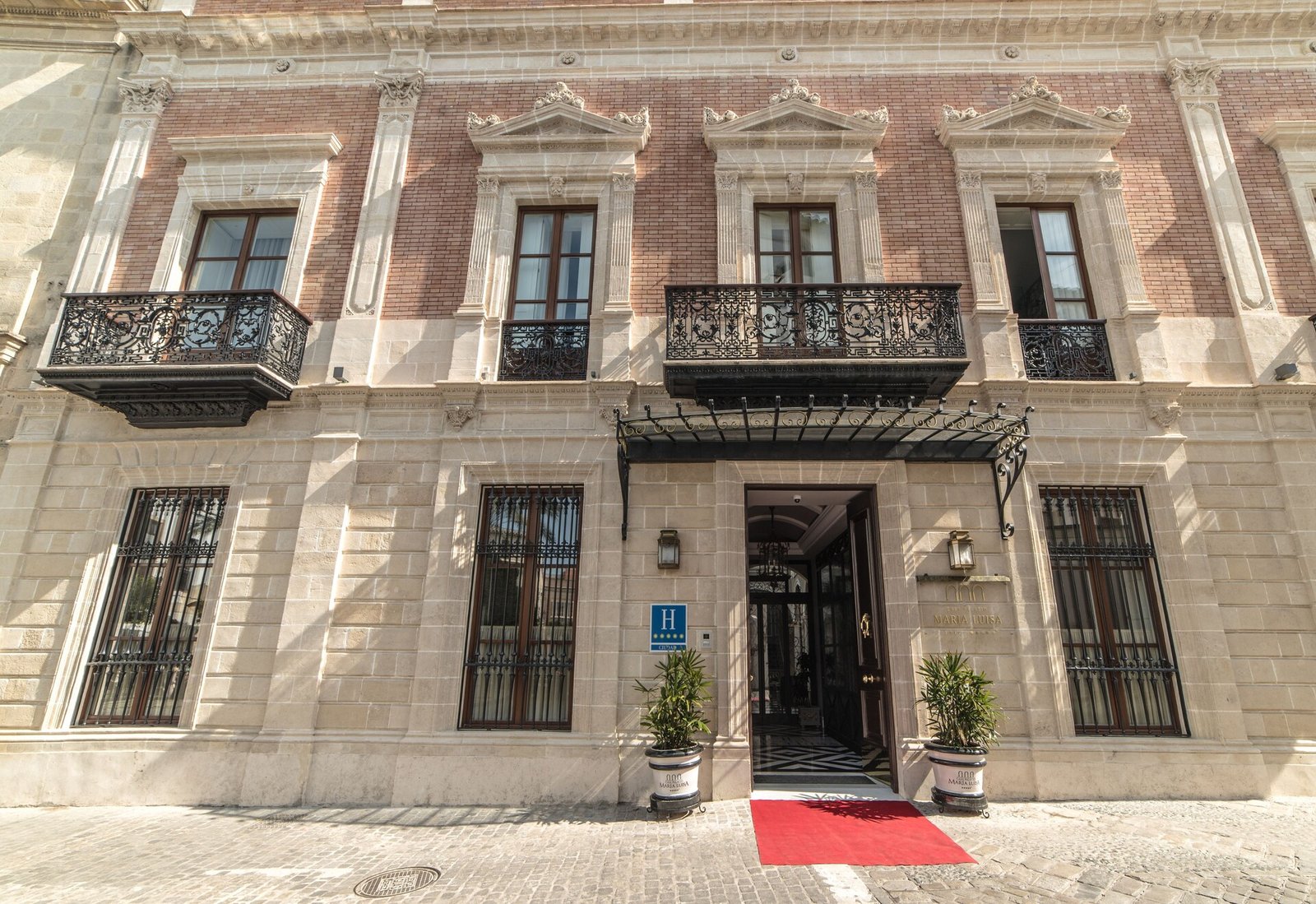 Casa Palacio María Luisa, how it began