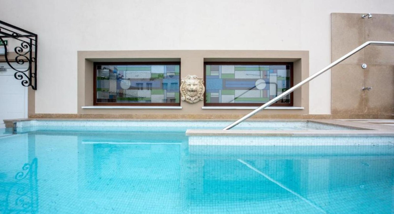 Casa Palacio María Luisa, the pool