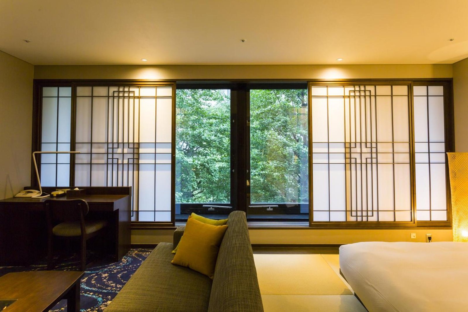 Hotel Ryumeikan Ochanomizu Honten — vibe