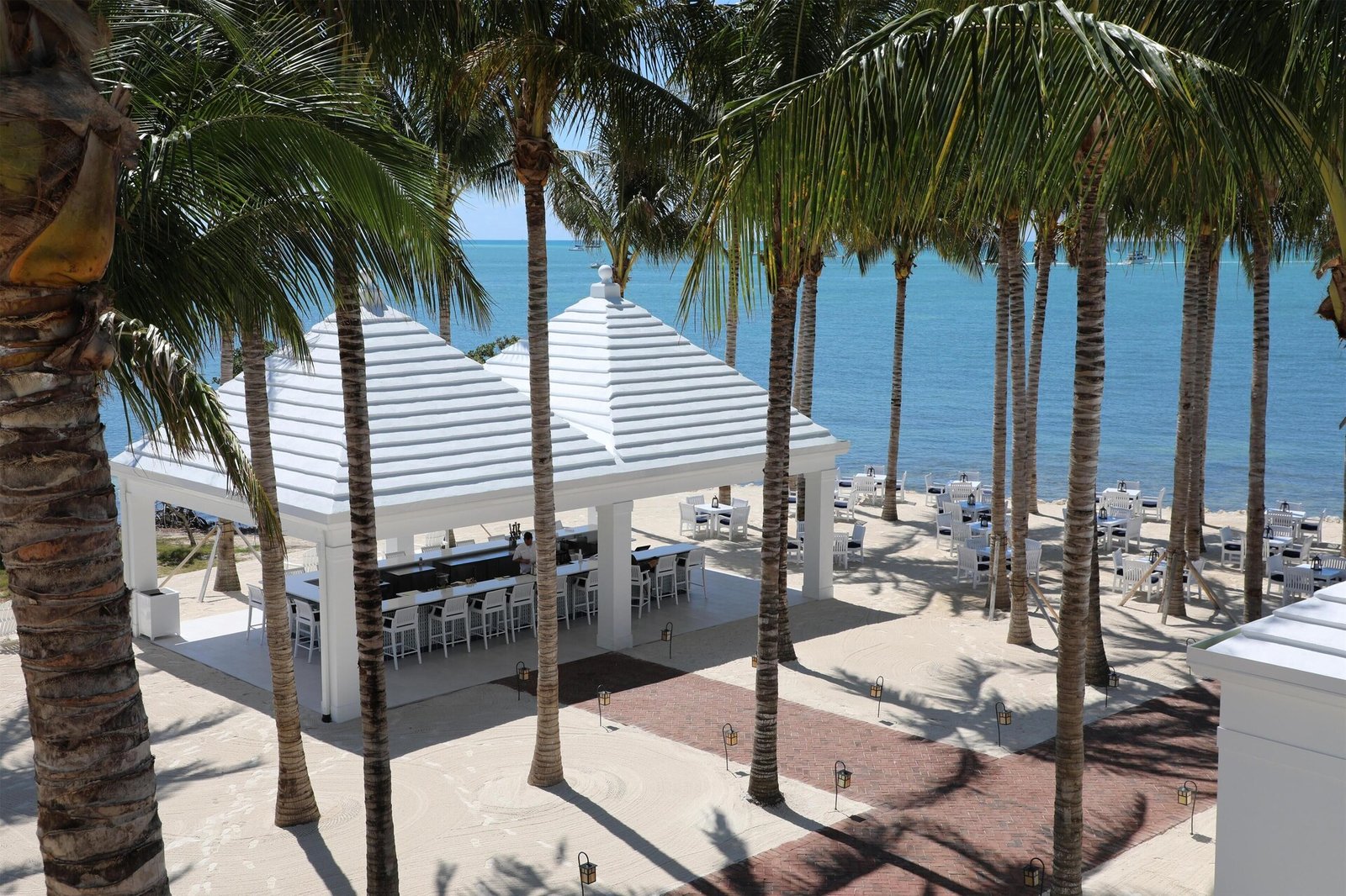 Isla Bella Beach Resort & Spa, the beach bar