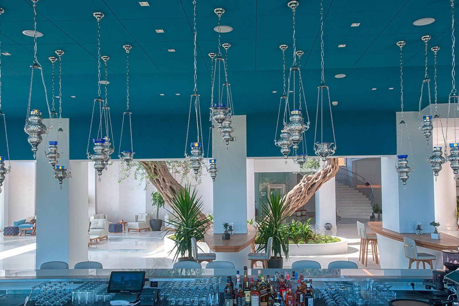 Domes Miramare, a Luxury Collection Resort, Corfu, blu bar