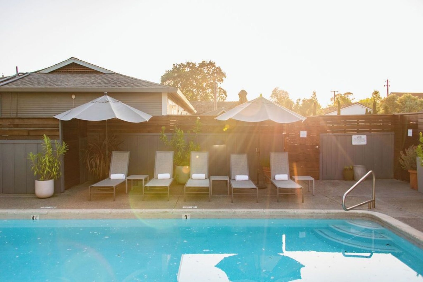 El Dorado Hotel, the pool