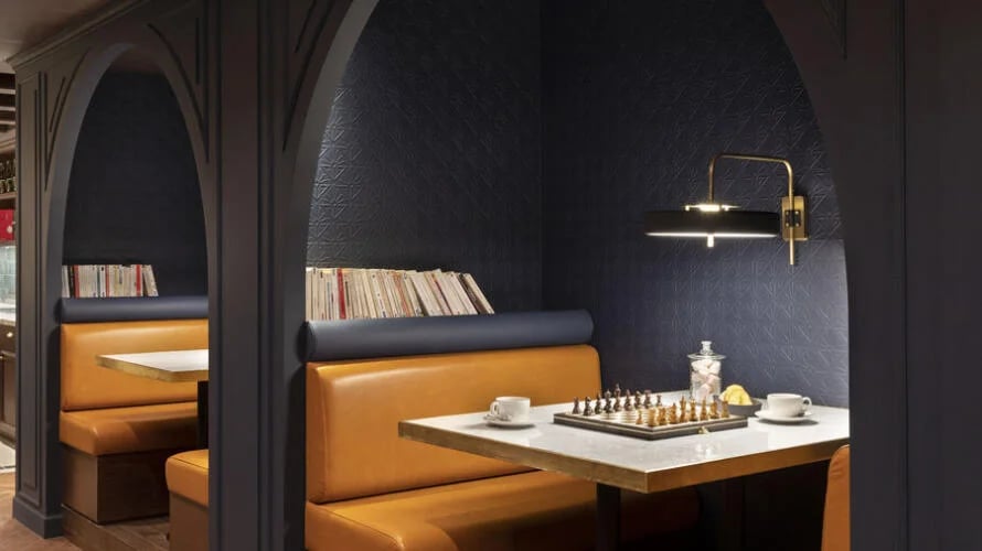 St-Alban Hotel & Spa, at the table