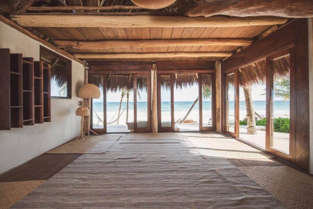 Delek Tulum, the yoga studio