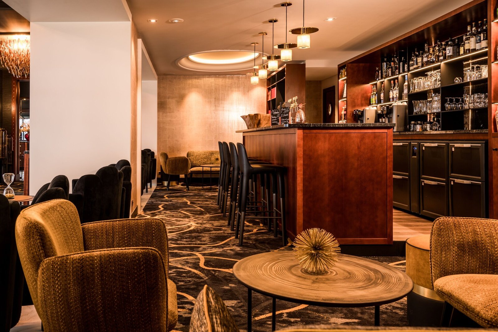 Les Trésoms Lake and Spa Resort, le bar des trésoms