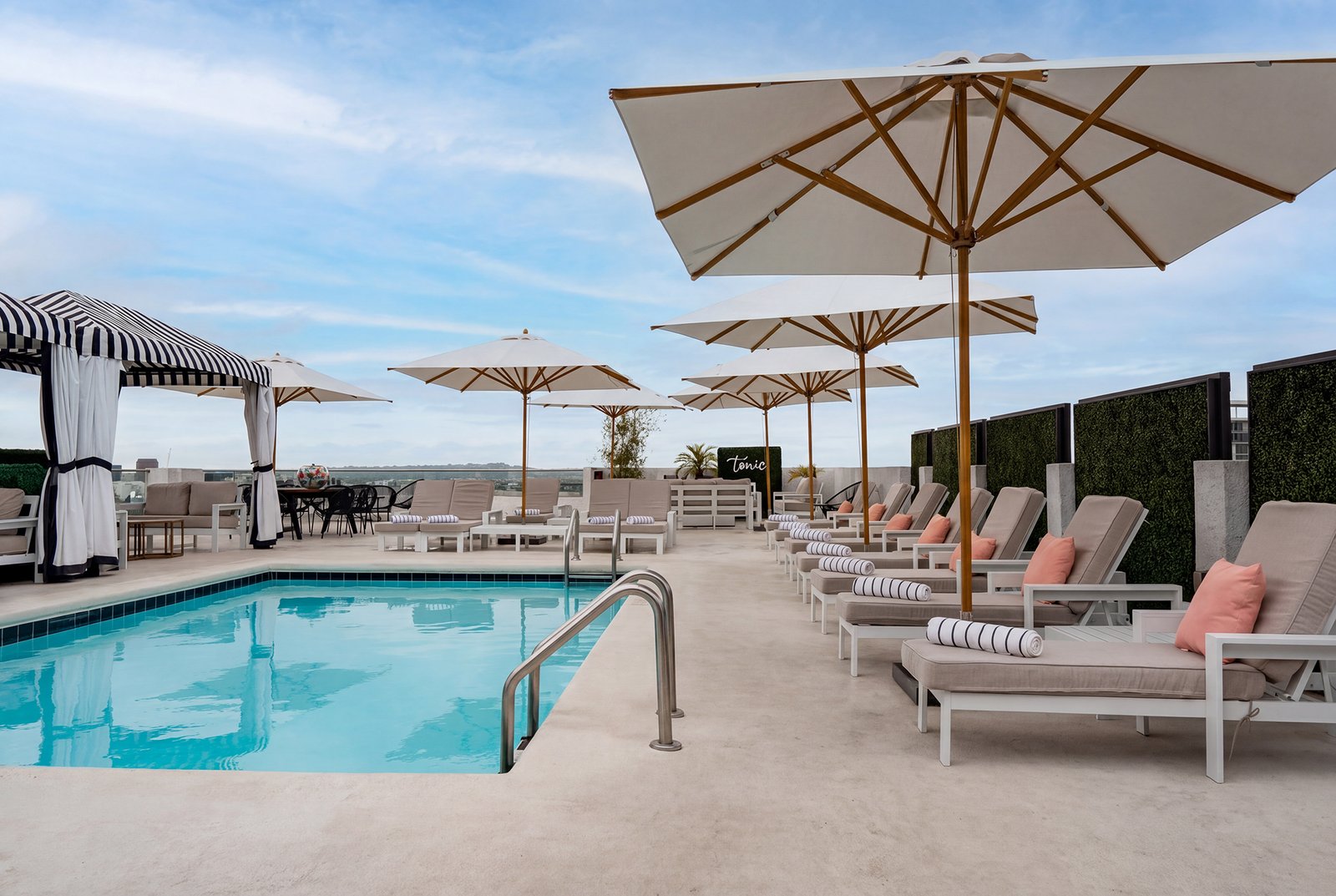 Montrose at Beverly Hills