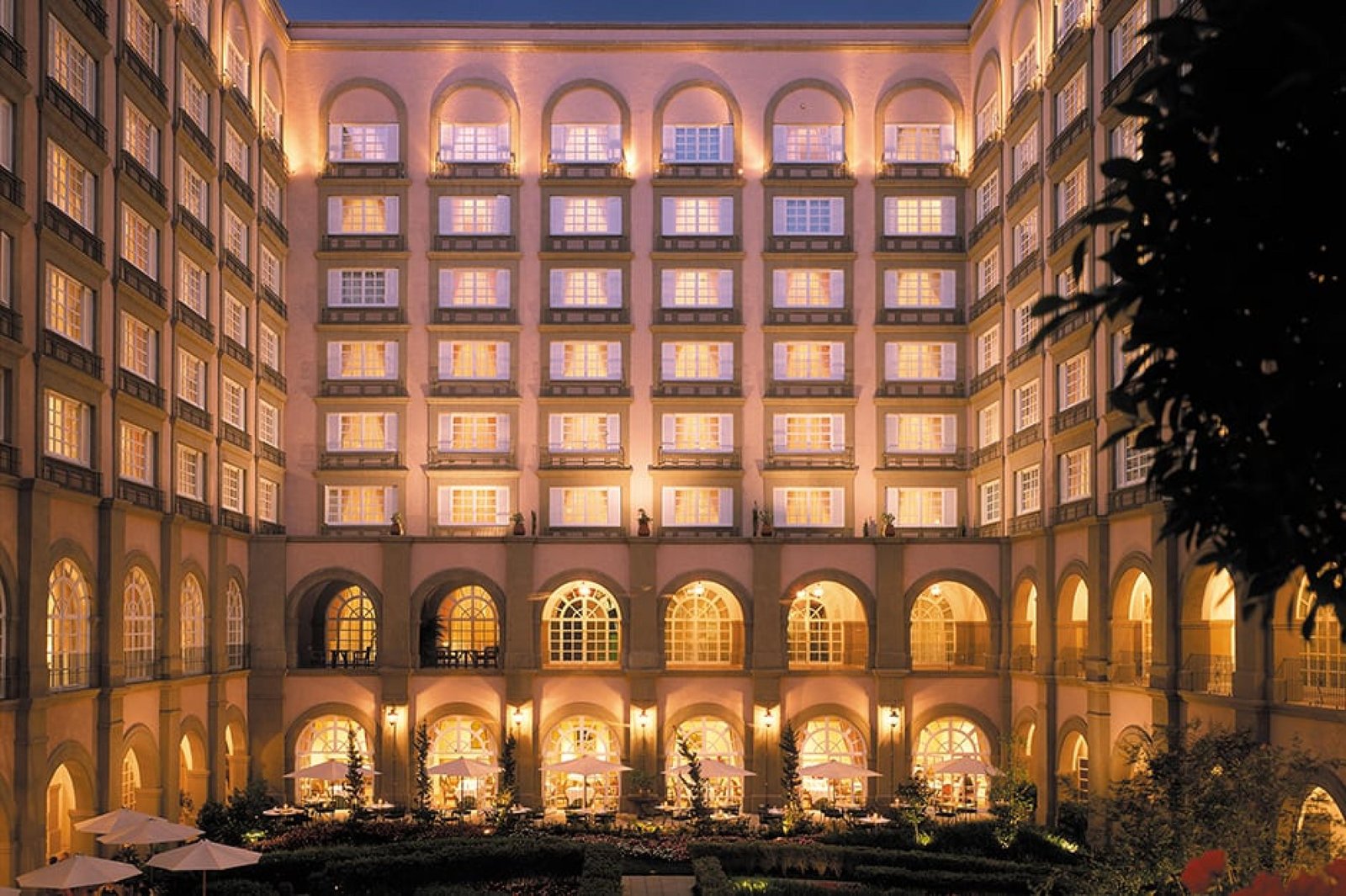 Four Seasons Hotel Mexico City — vibe