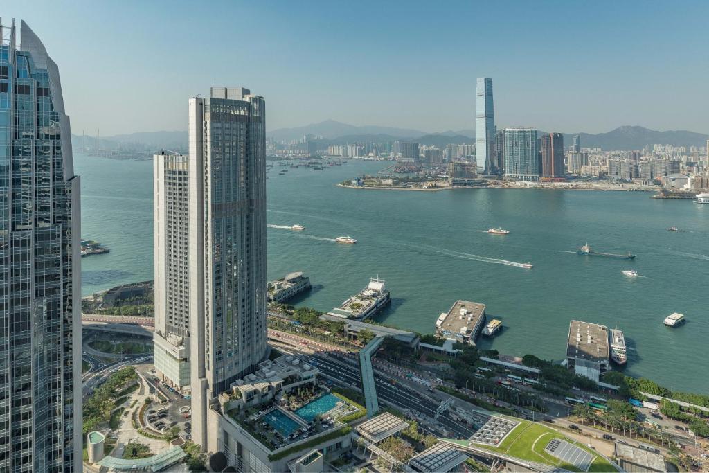 Four Seasons Hotel Hong Kong — backstory