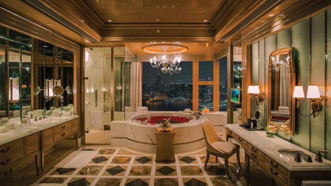 Four Seasons Hotel Hong Kong — rooms