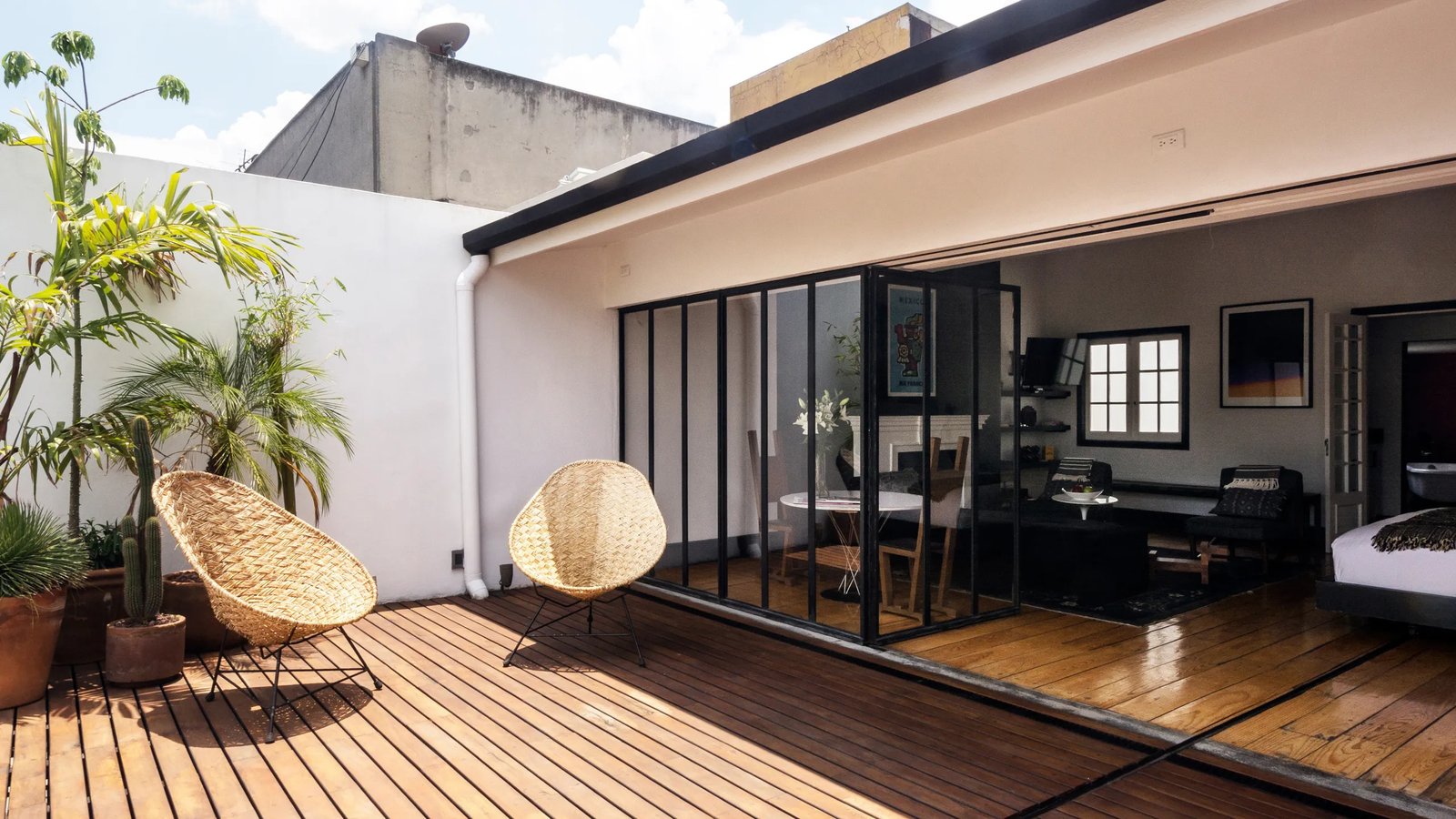 La Valise Mexico City — vibe