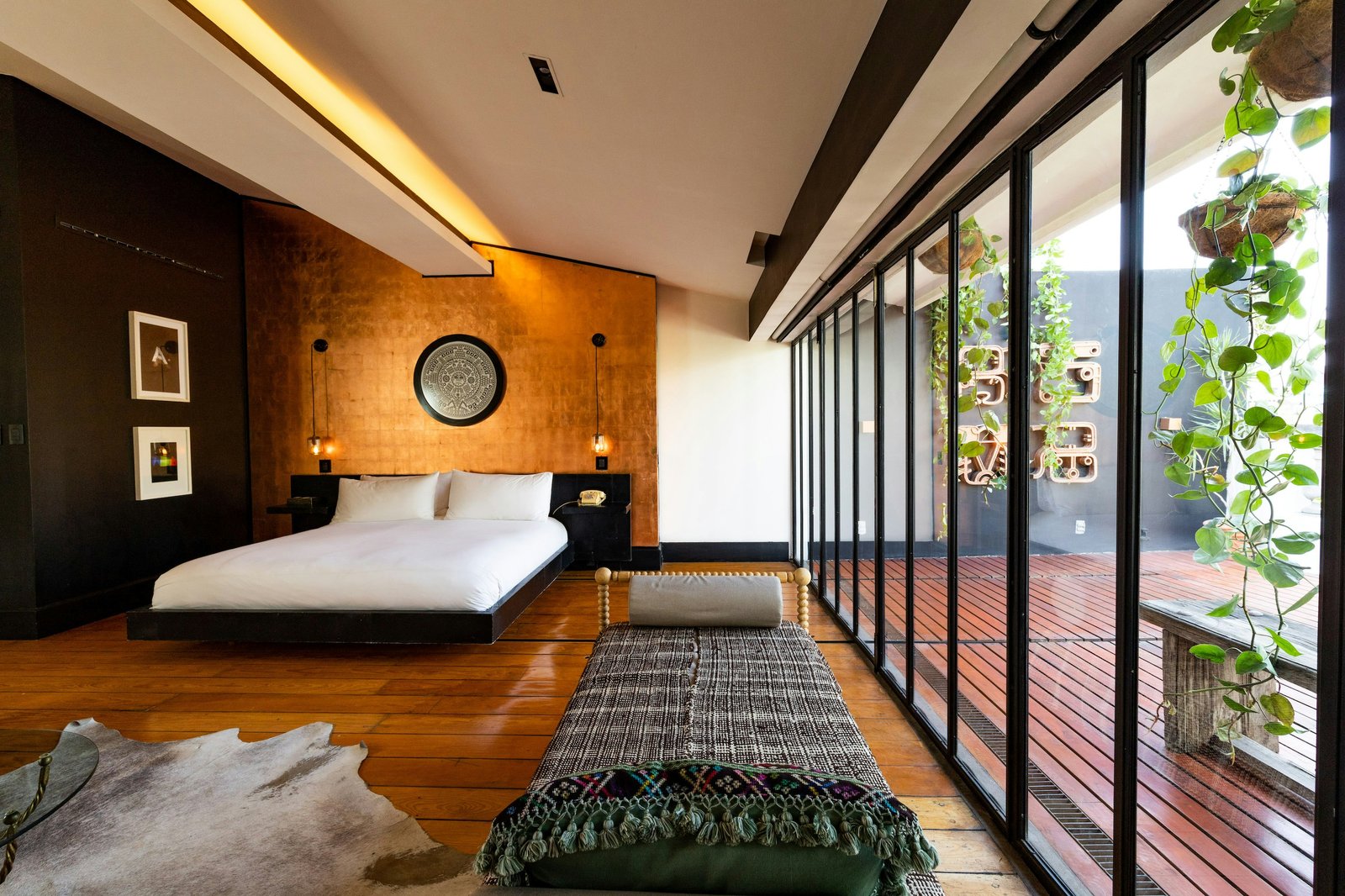 La Valise Mexico City — vibe