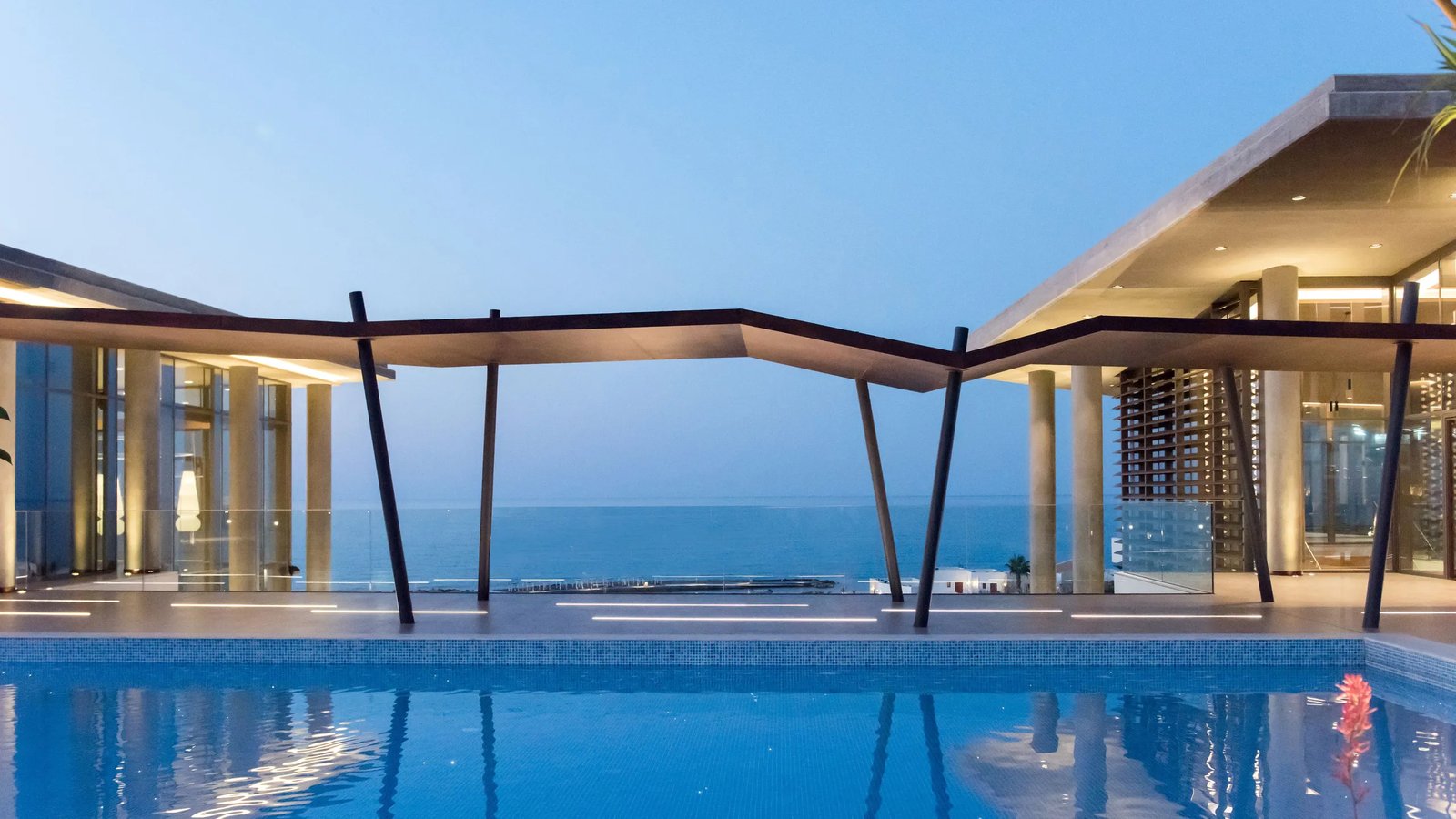 Nana Princess Hotel, the pool