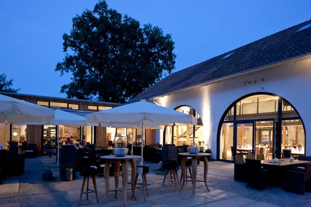 Hotel Gut Bardenhagen, at the table