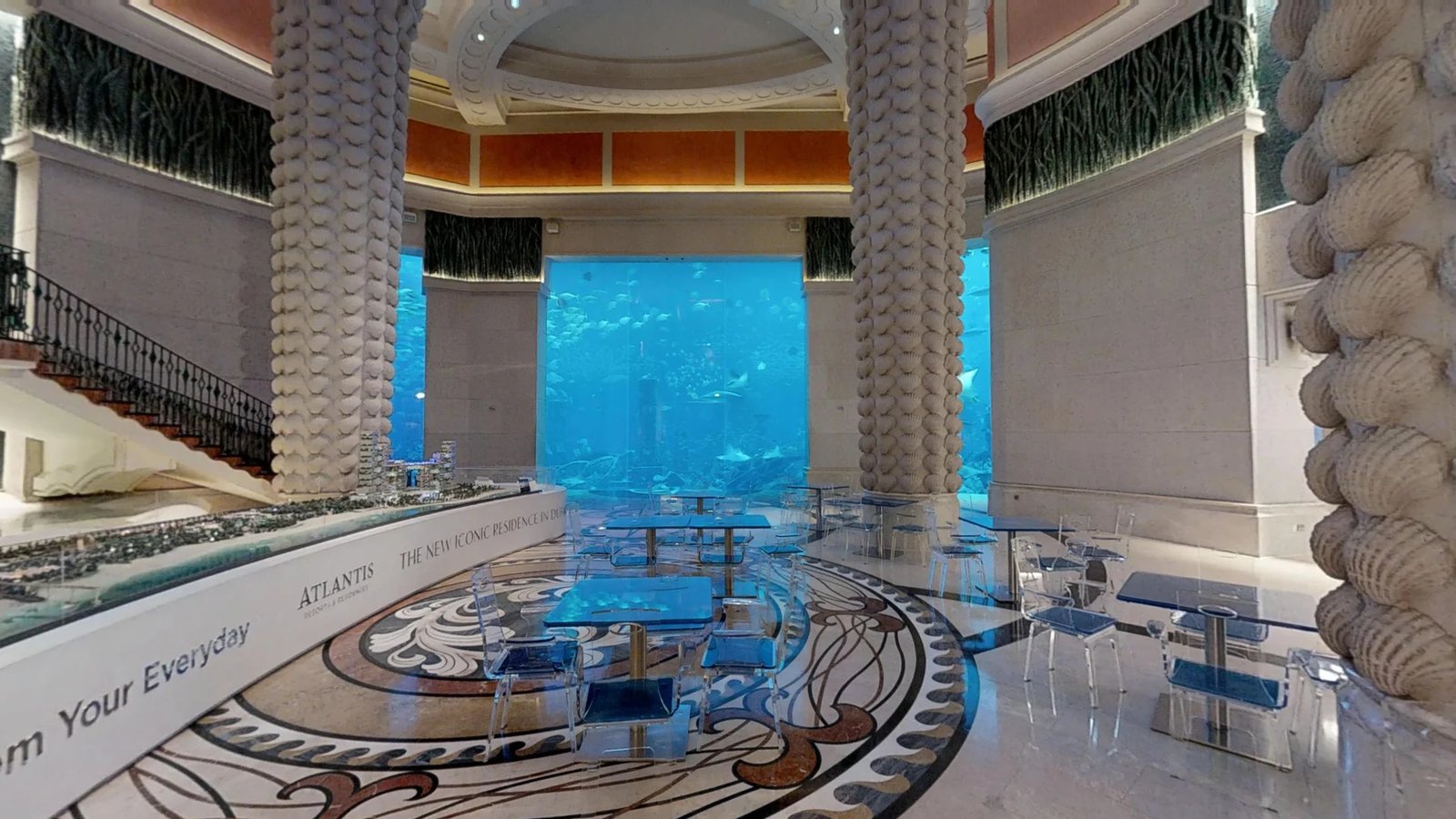 Atlantis The Palm — vibe
