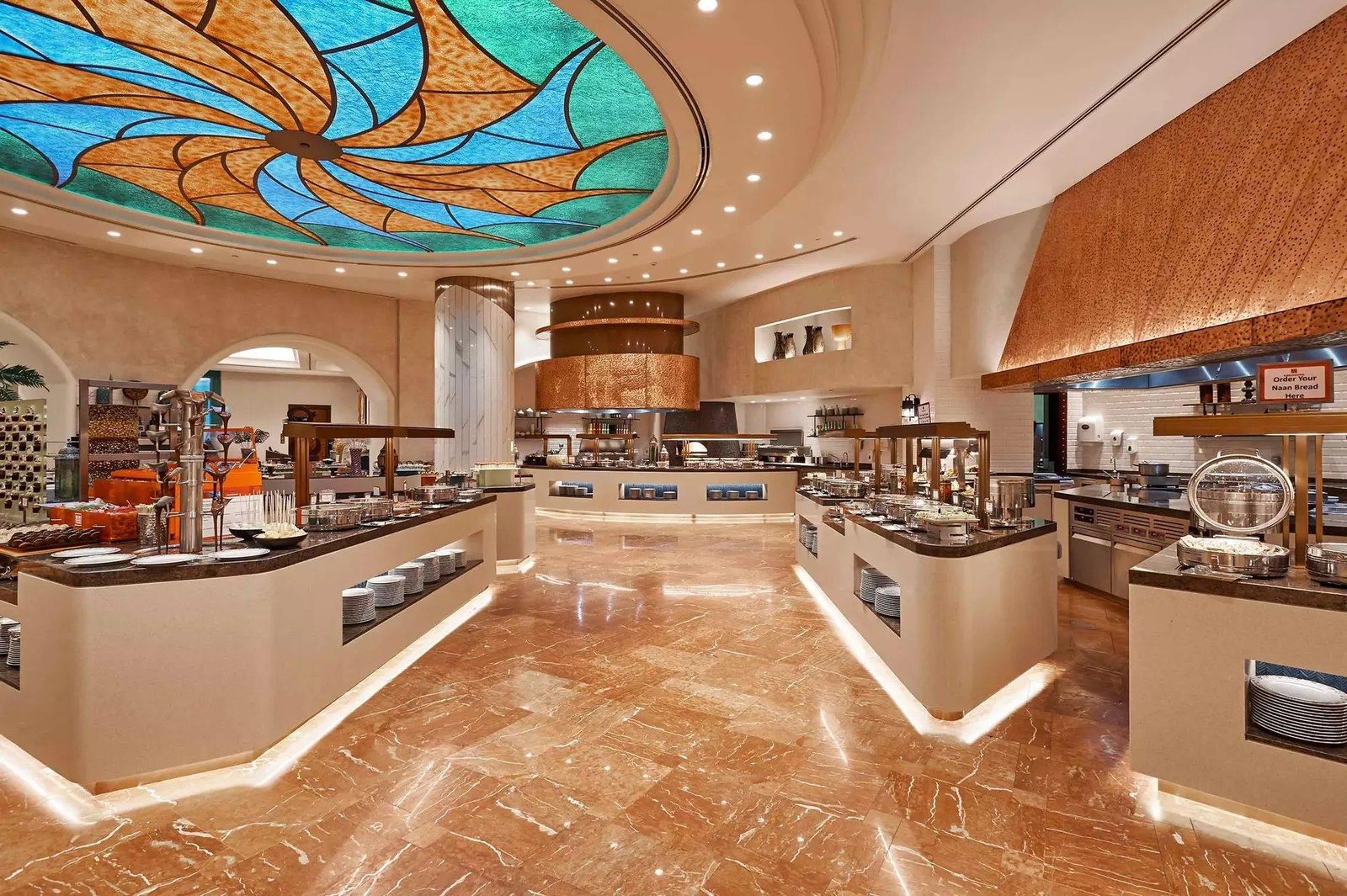 Atlantis The Palm, at the table